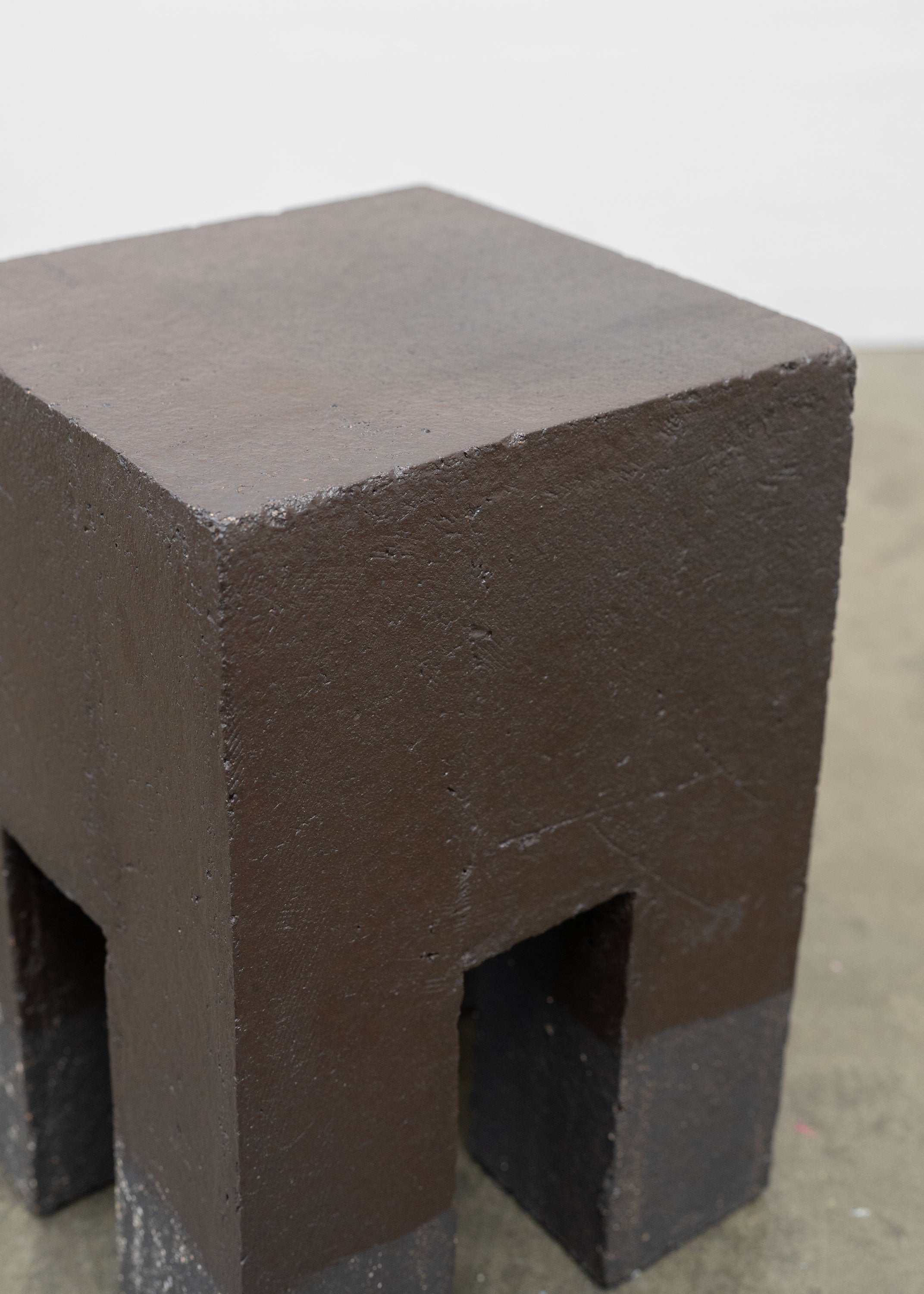 Tables d'appoint en grès émaillé prototype