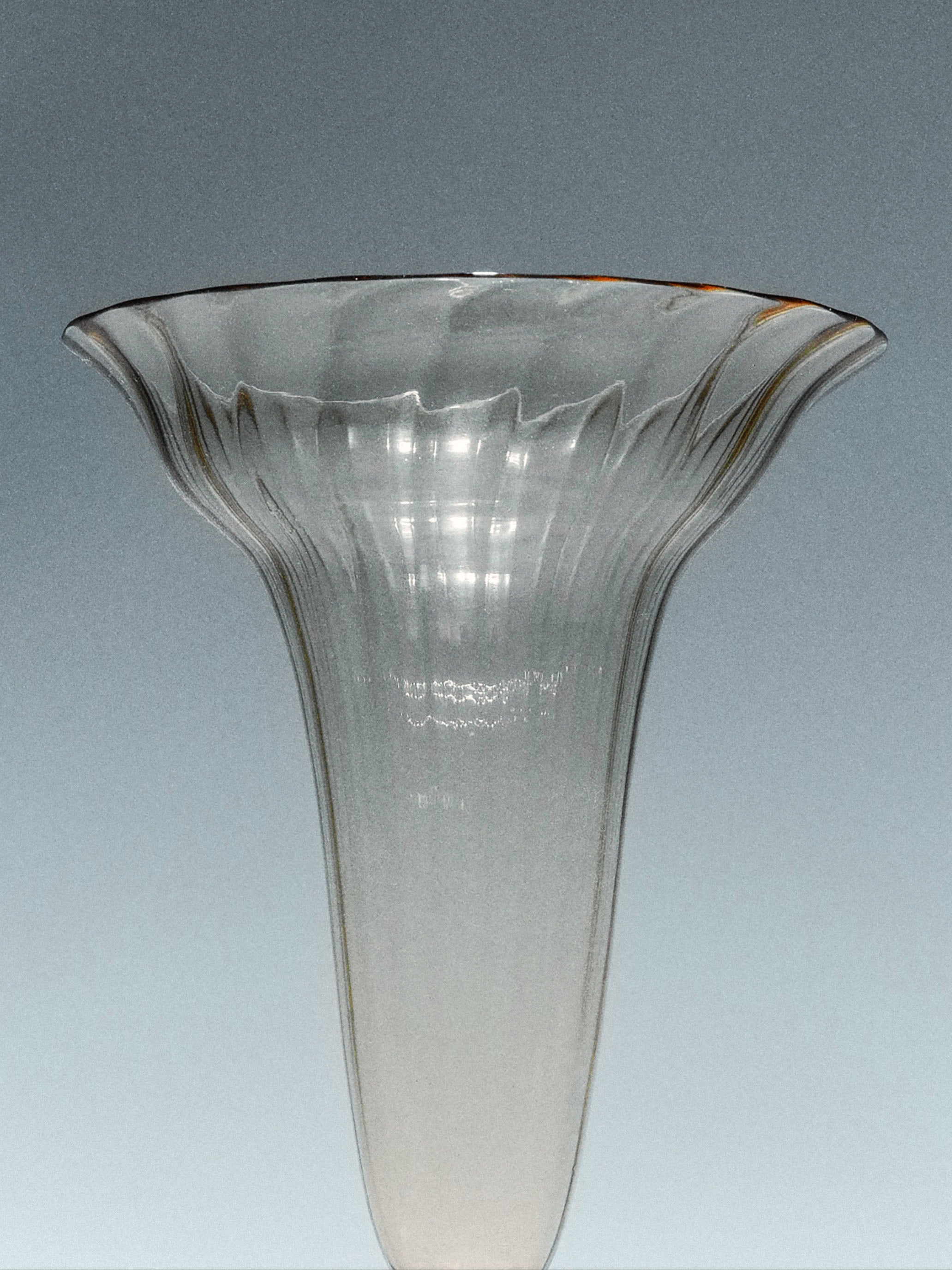 Pauly & Co for C.V.M., Soffiato Glass Vase, Murano, Italy, c. 1935 — detail view
