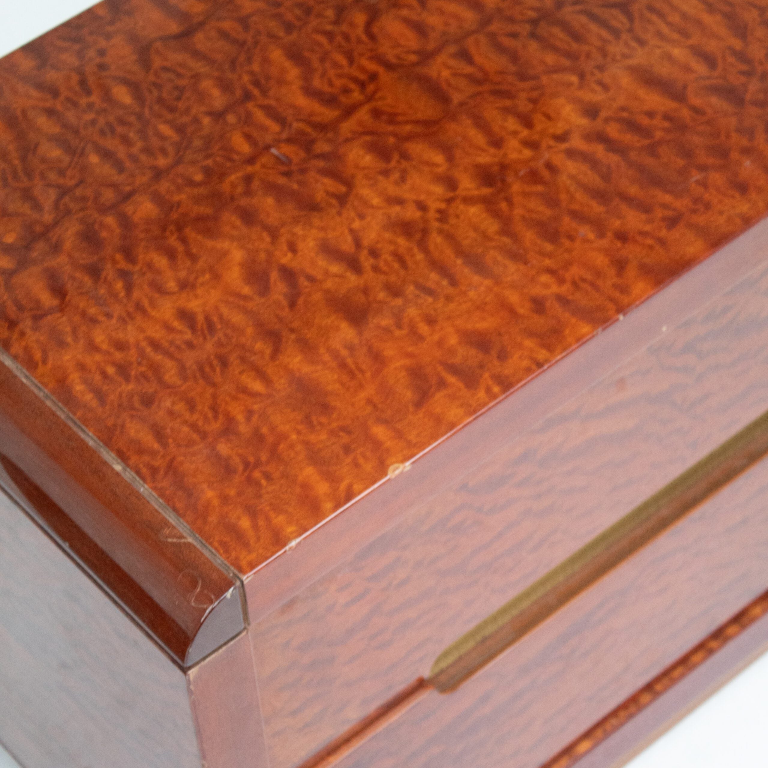 Tables de nuit italiennes en bois et laiton