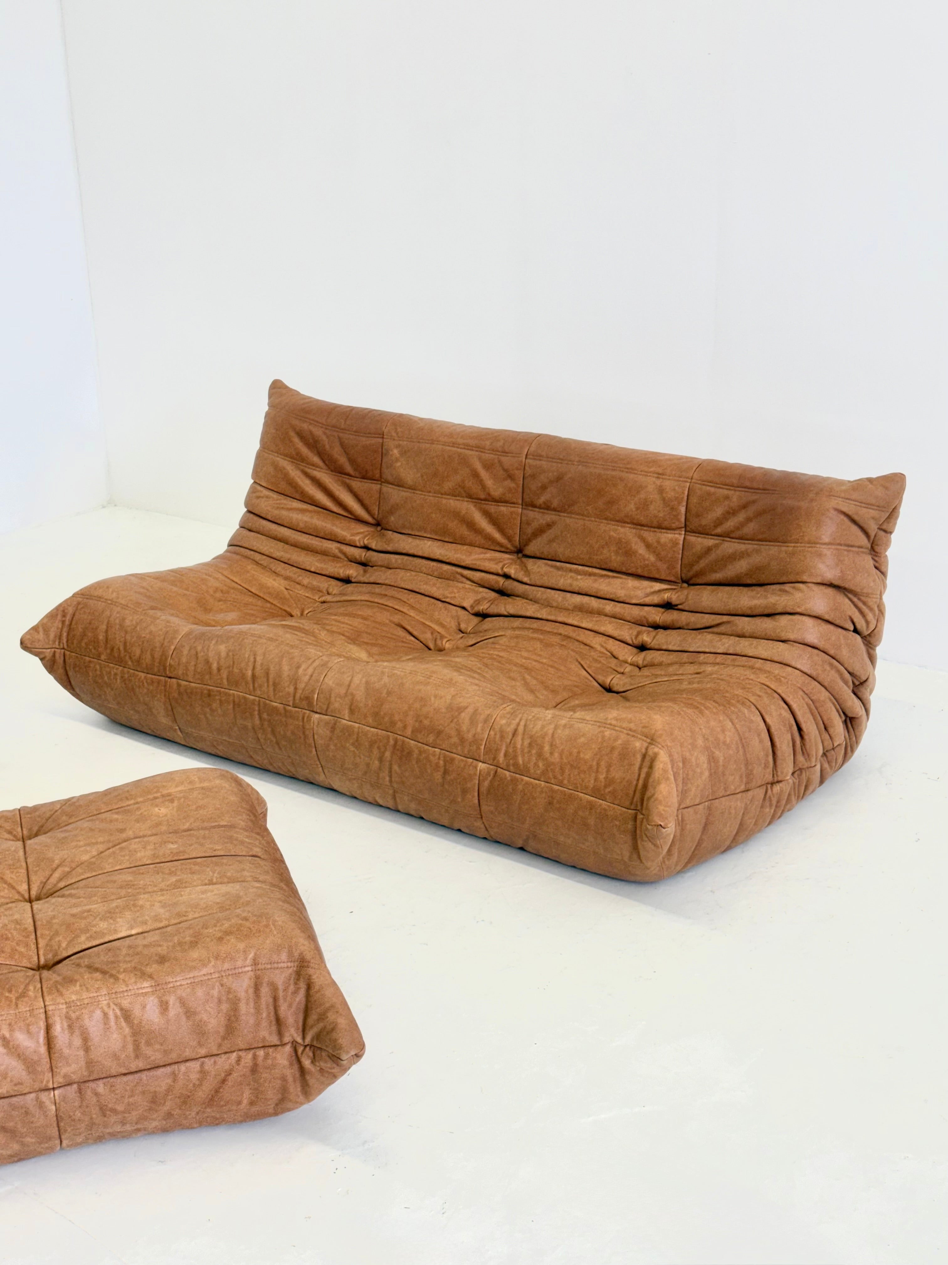 Ligne Roset Togo 3-seater in cognac leather — view 10