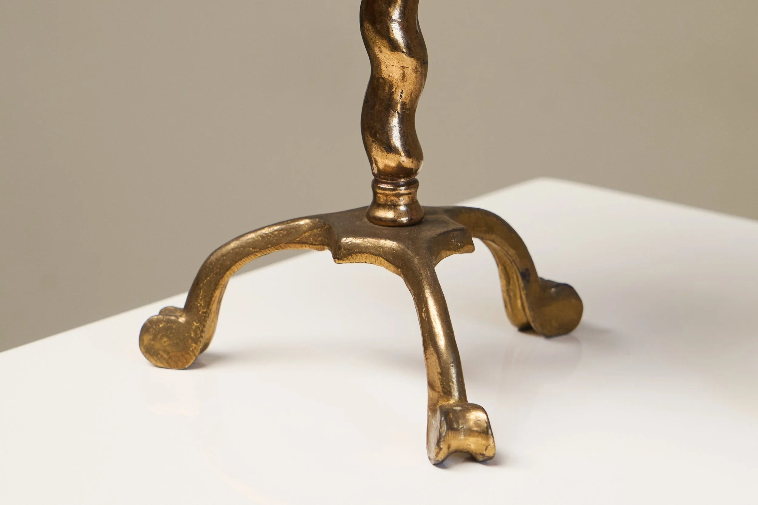 Wonderful Pair of Tripod Table Lamps in Patinated Sand Cast Brass with Raffia Shades — close-up
