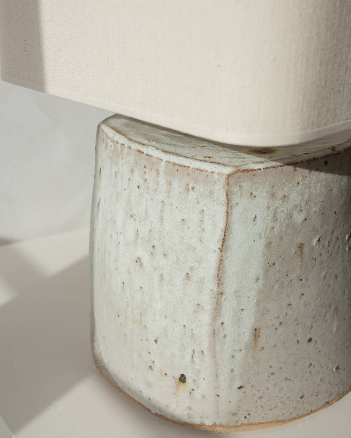 Météor Table Lamps in Ceramic and Textile — in context