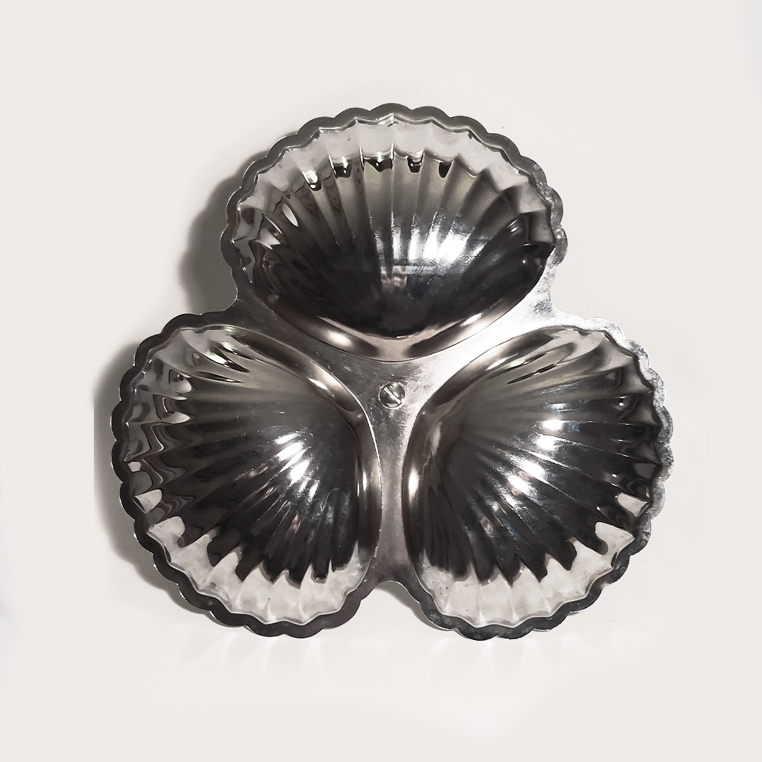 Triple Shell Tray — side angle