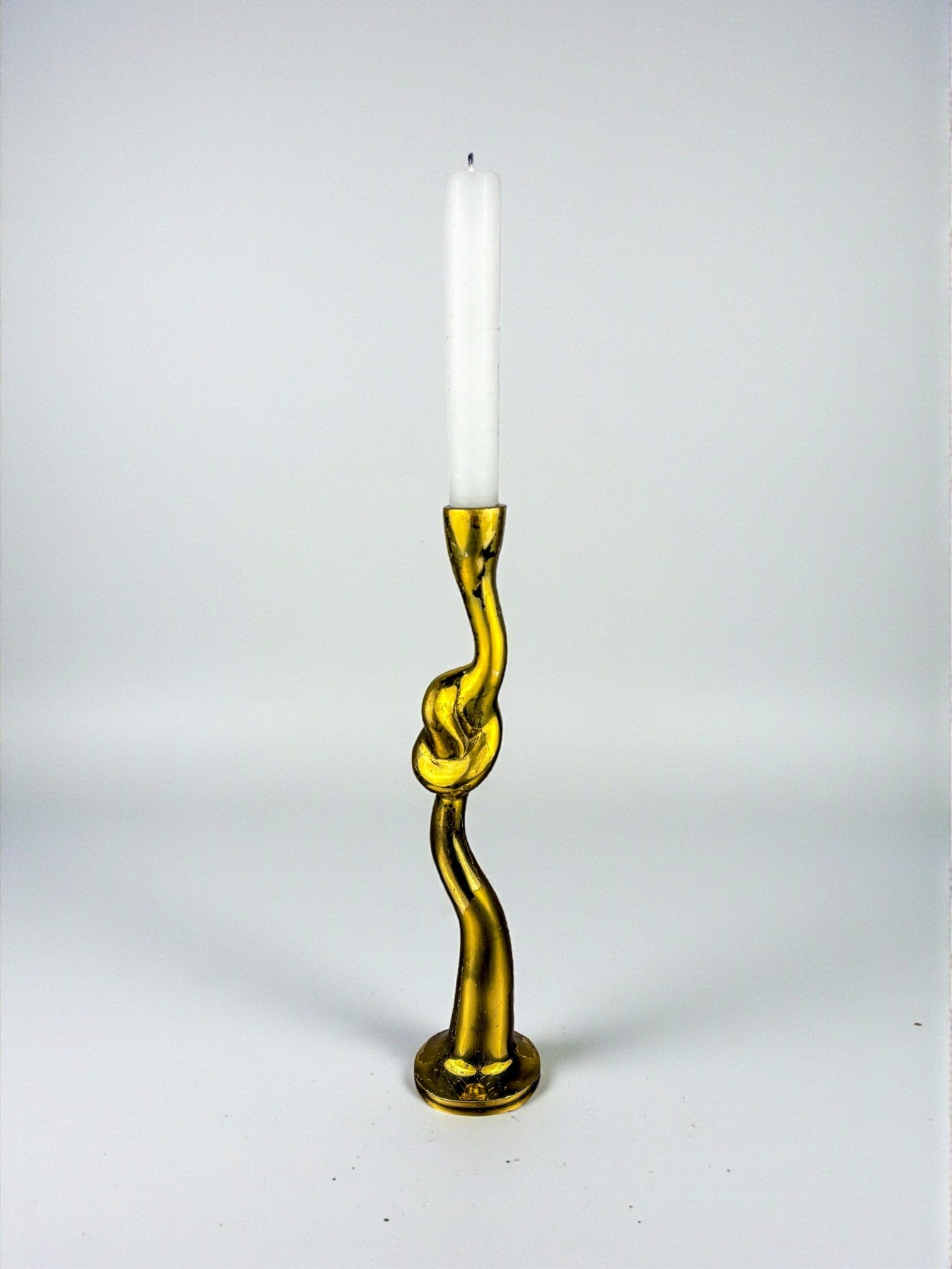 Italian Brutalist Knot candlestick in bronze, 1970's — detail view