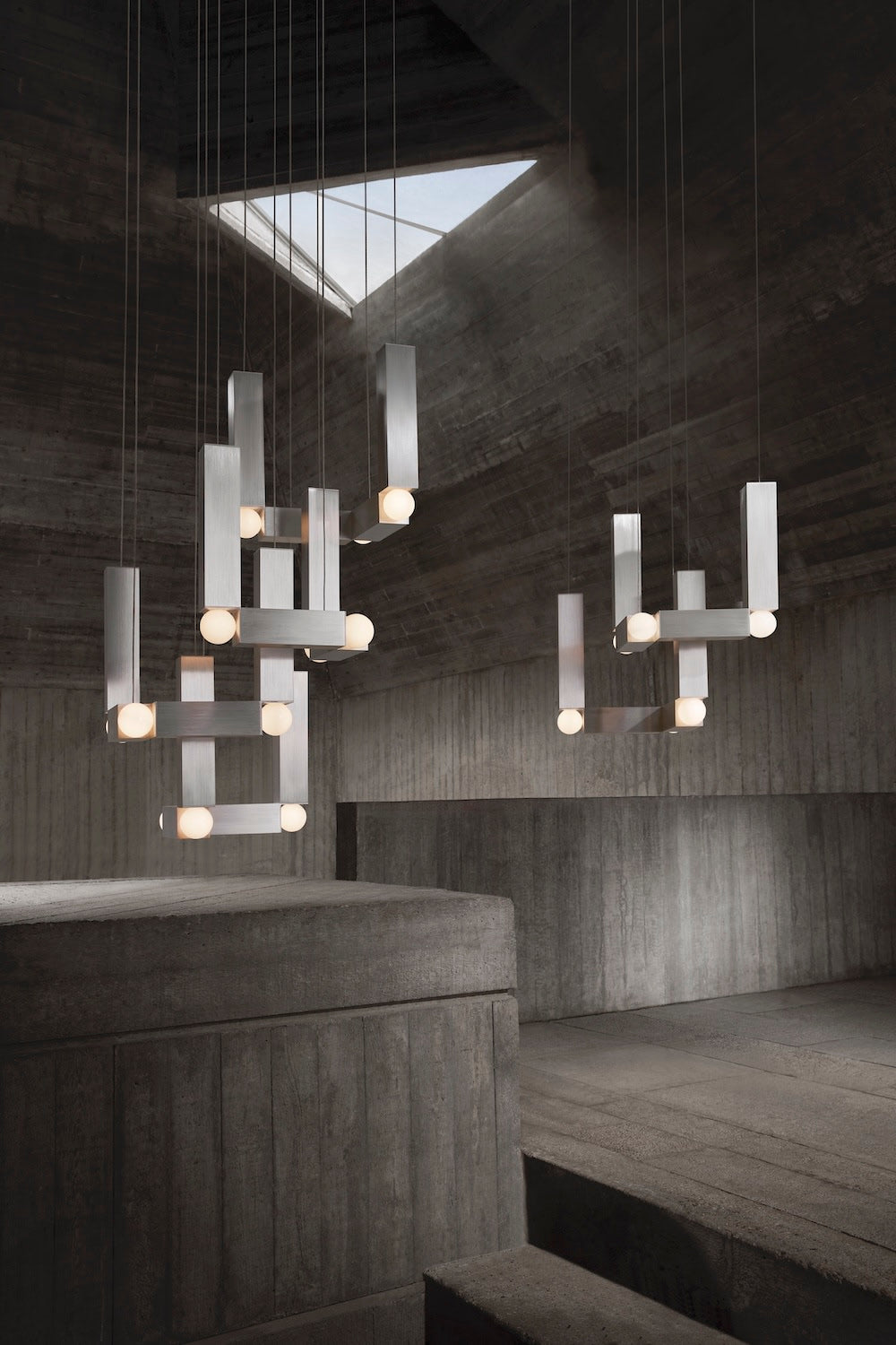 Vesper Quattro — lifestyle setting