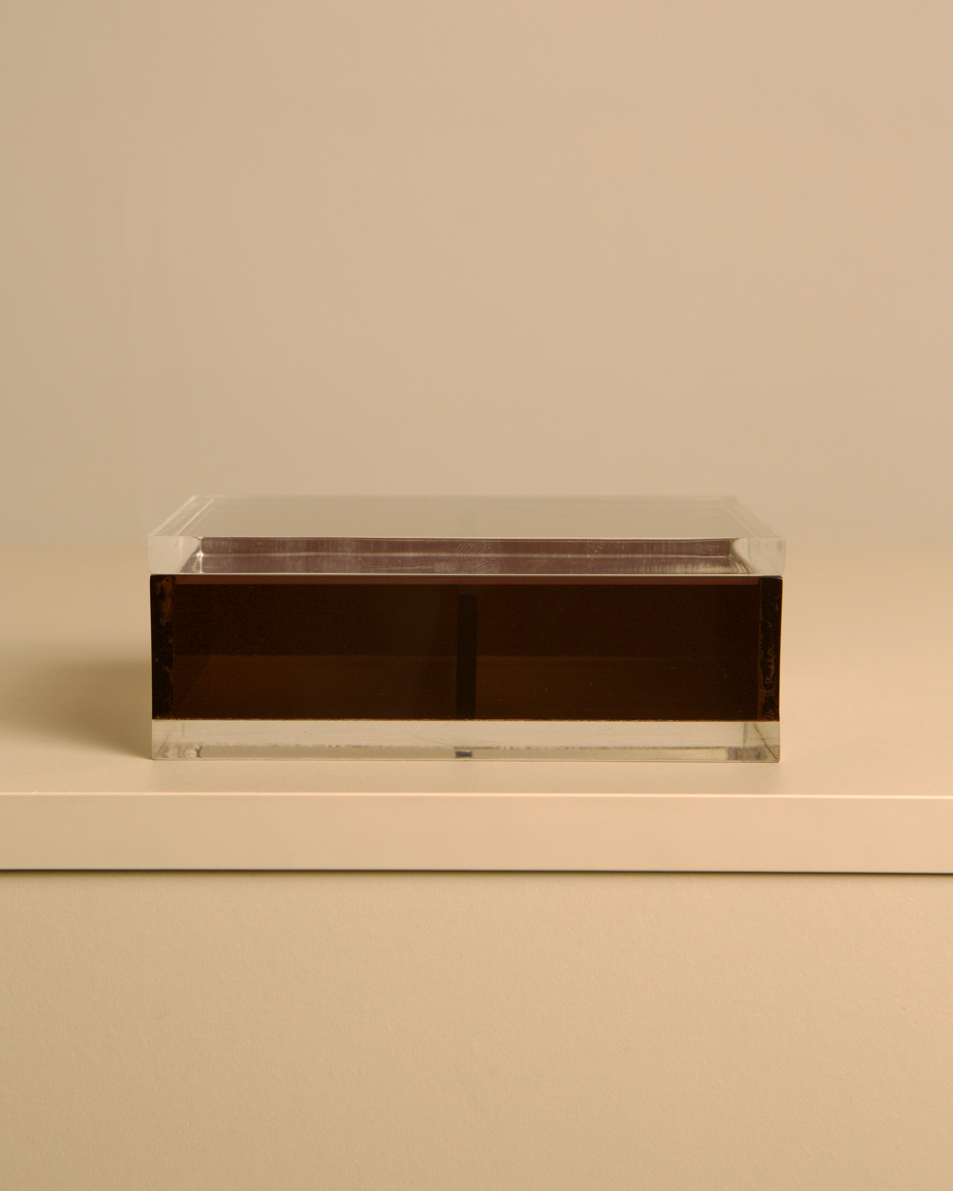 Italian smoked and clear plexiglass box, 70s — detail view