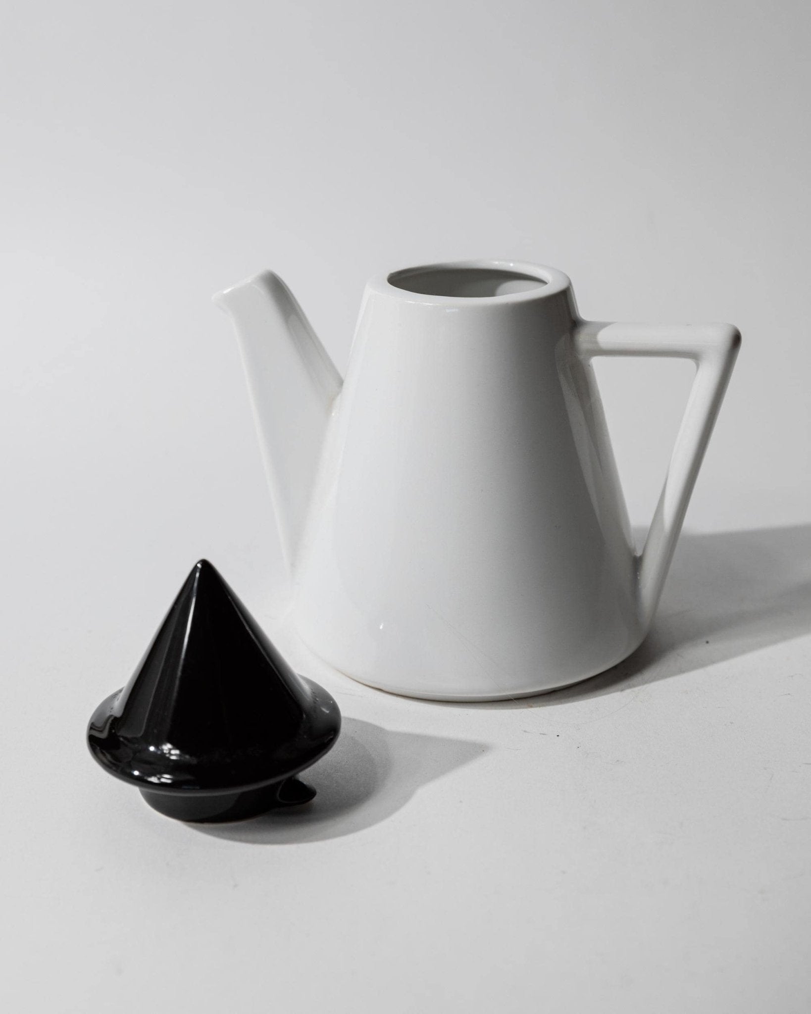 Vintage 1980s Ceramic Coffee or Tea Pot, Memphis Postmodern Design, Black and White Triangle, Sculptural Tableware, Elegant Gift Idea — detail view