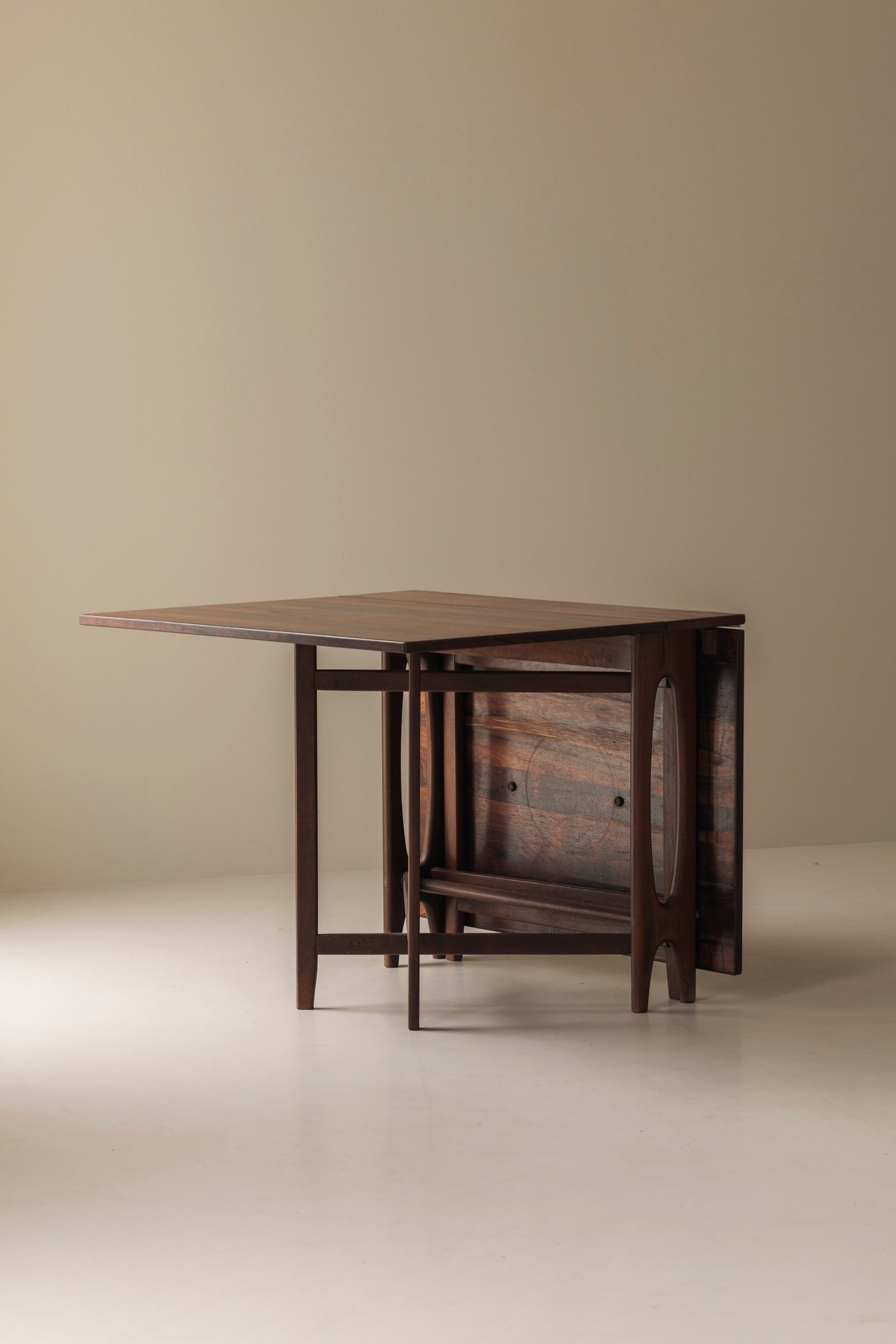 Rosewood folding table by Bendt Winge, Norway 1960s. — close-up