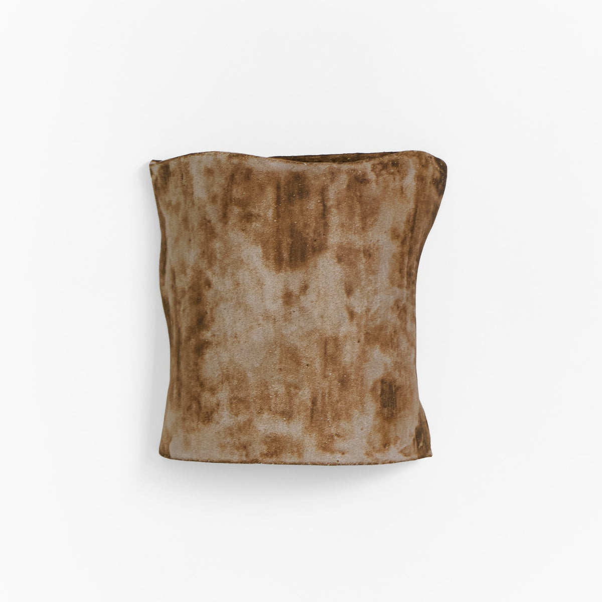 Papel - artisanal ceramic Wall Light — in context