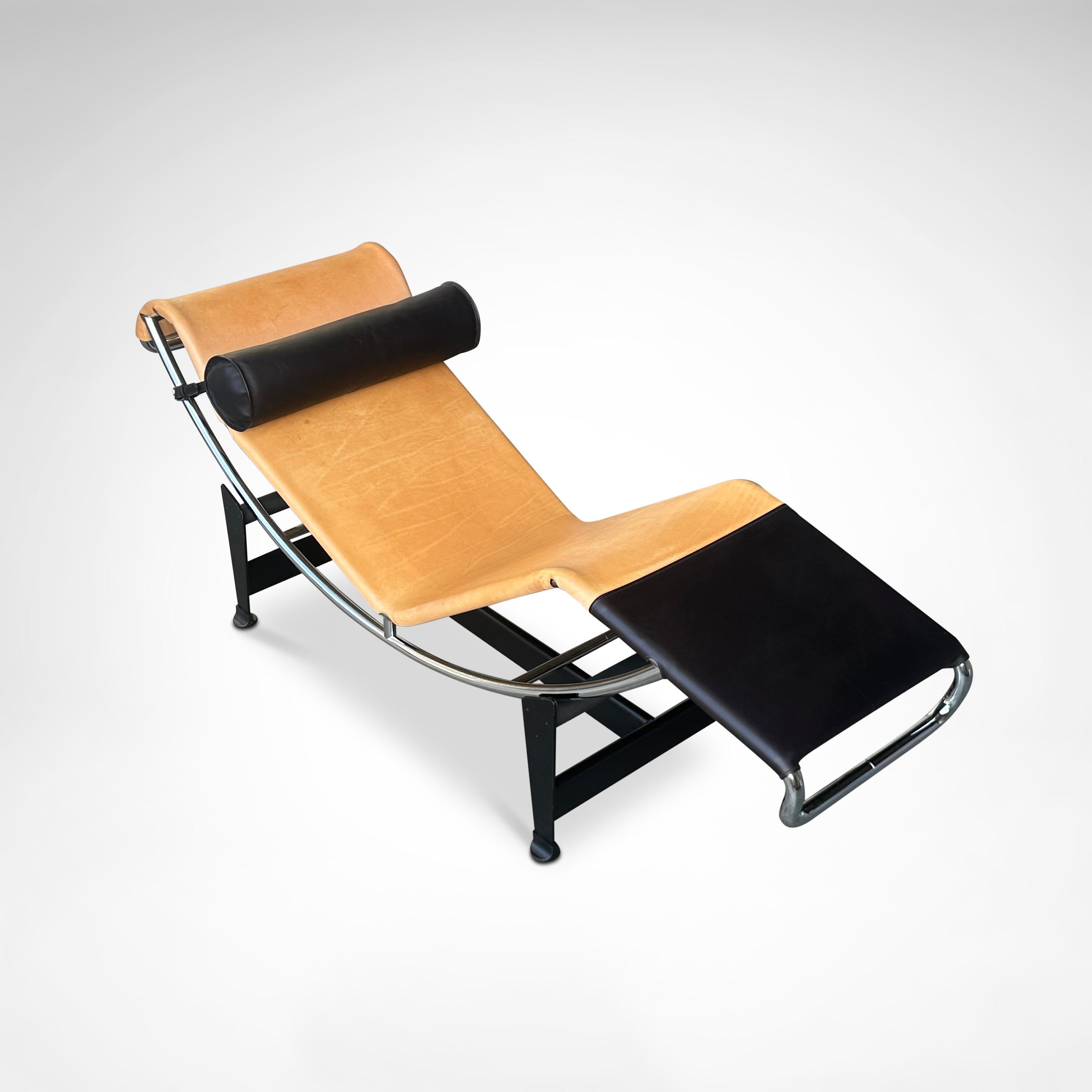  LC4 edition Louis Vuitton by Le Corbusier et al. for Cassina 2013 — lifestyle setting