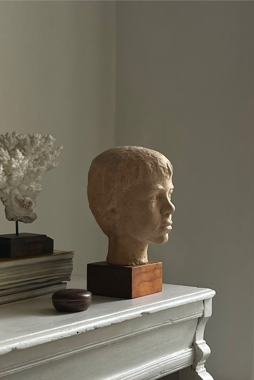 Buste Midcentury sur Piédestal en Bois