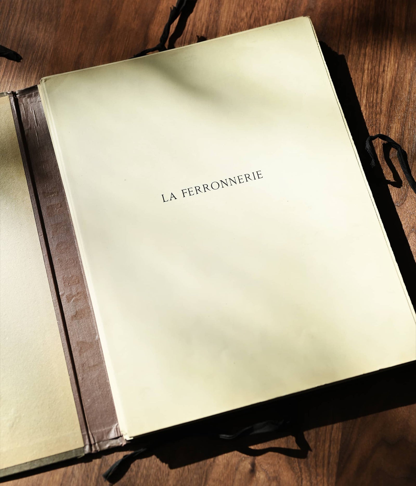 La Ferronnerie, Exposition Des Arts Decoratifs Paris, 1925 Art and Interiors Book — lifestyle setting