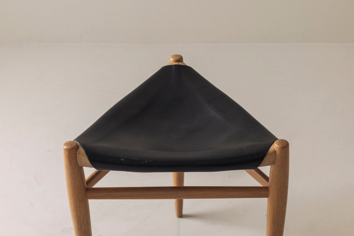 Rare Tripod Stool in Leather by Uno & Östen Kristiansson for Luxus, Sweden 1960s — view 9