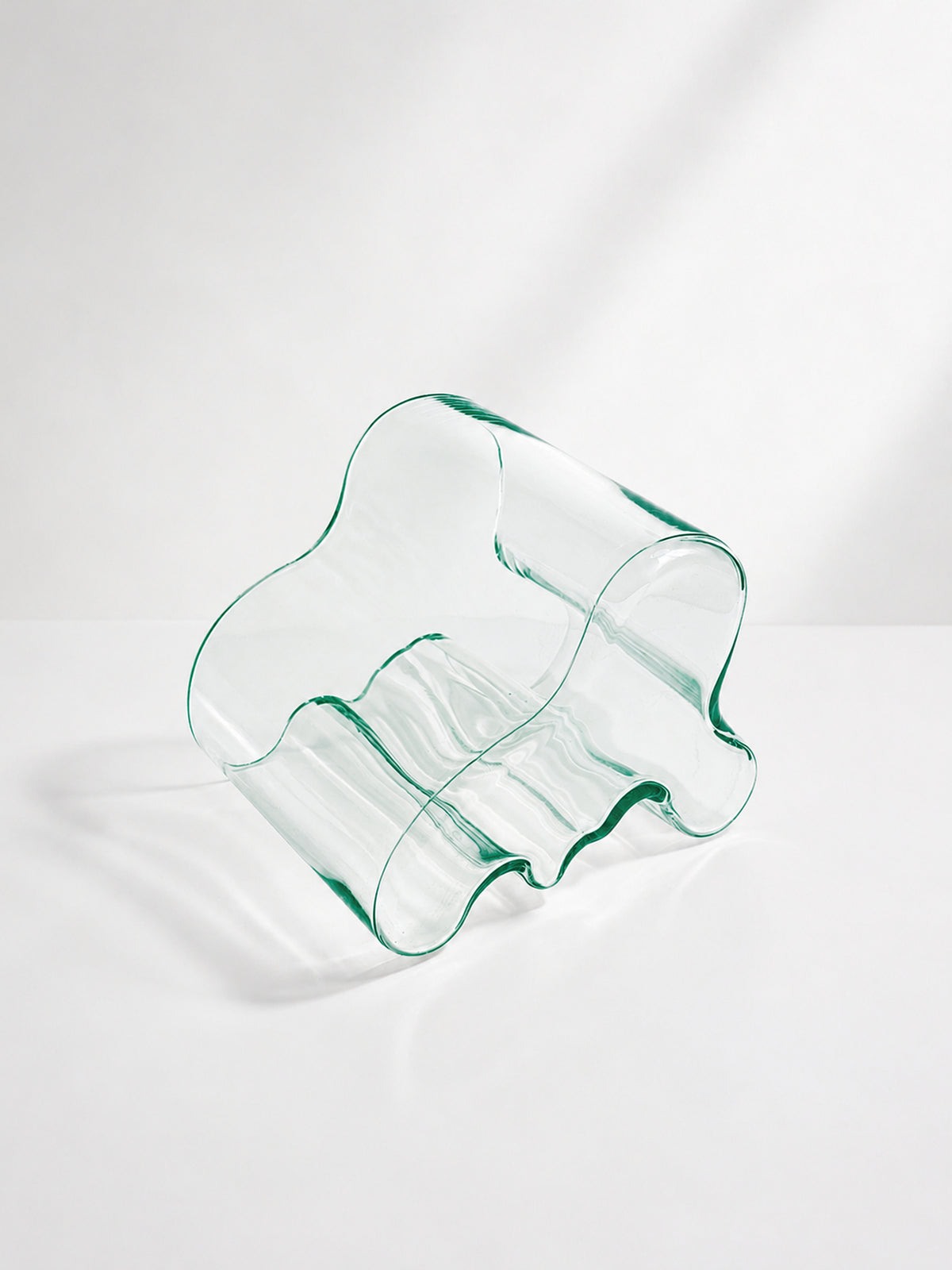 Alvar Aalto Savoy Vase - 80th Anniversary Limited Edition by Iittala — side angle