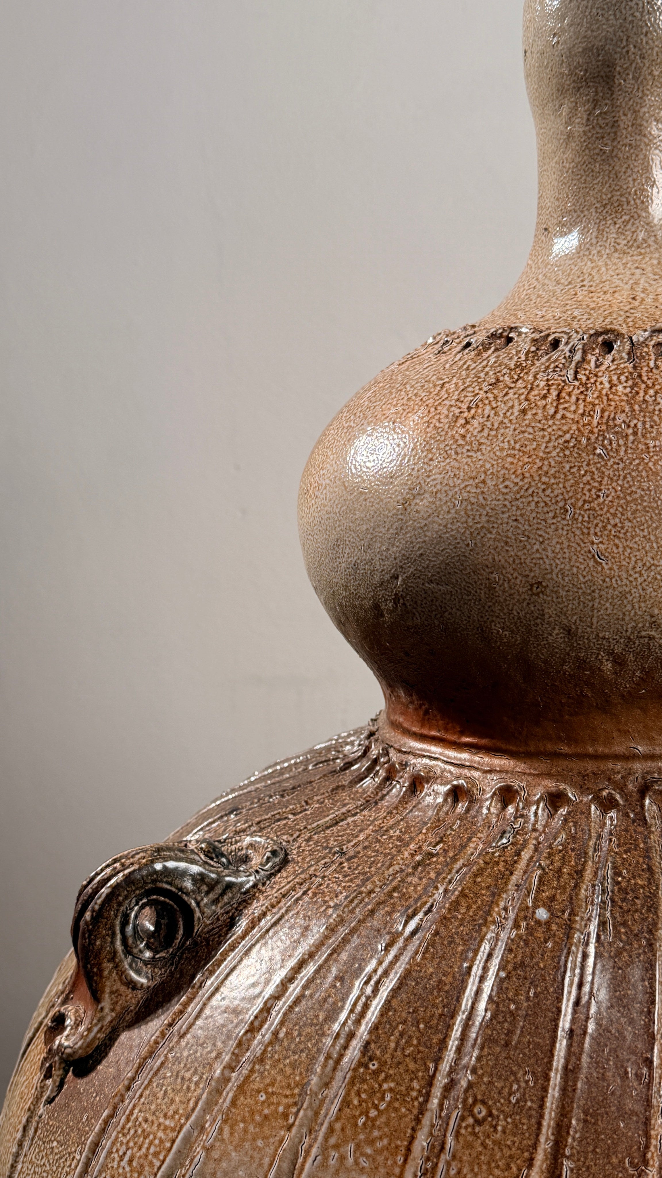 Vase Monumental avec Anses par Gustave Tiffoche