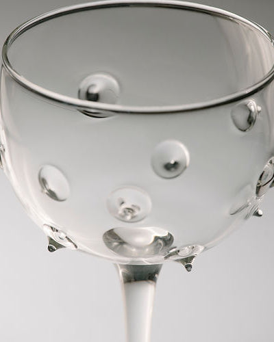 Arsenico 1 Wine Goblet — close-up of clear glass with bubble details
