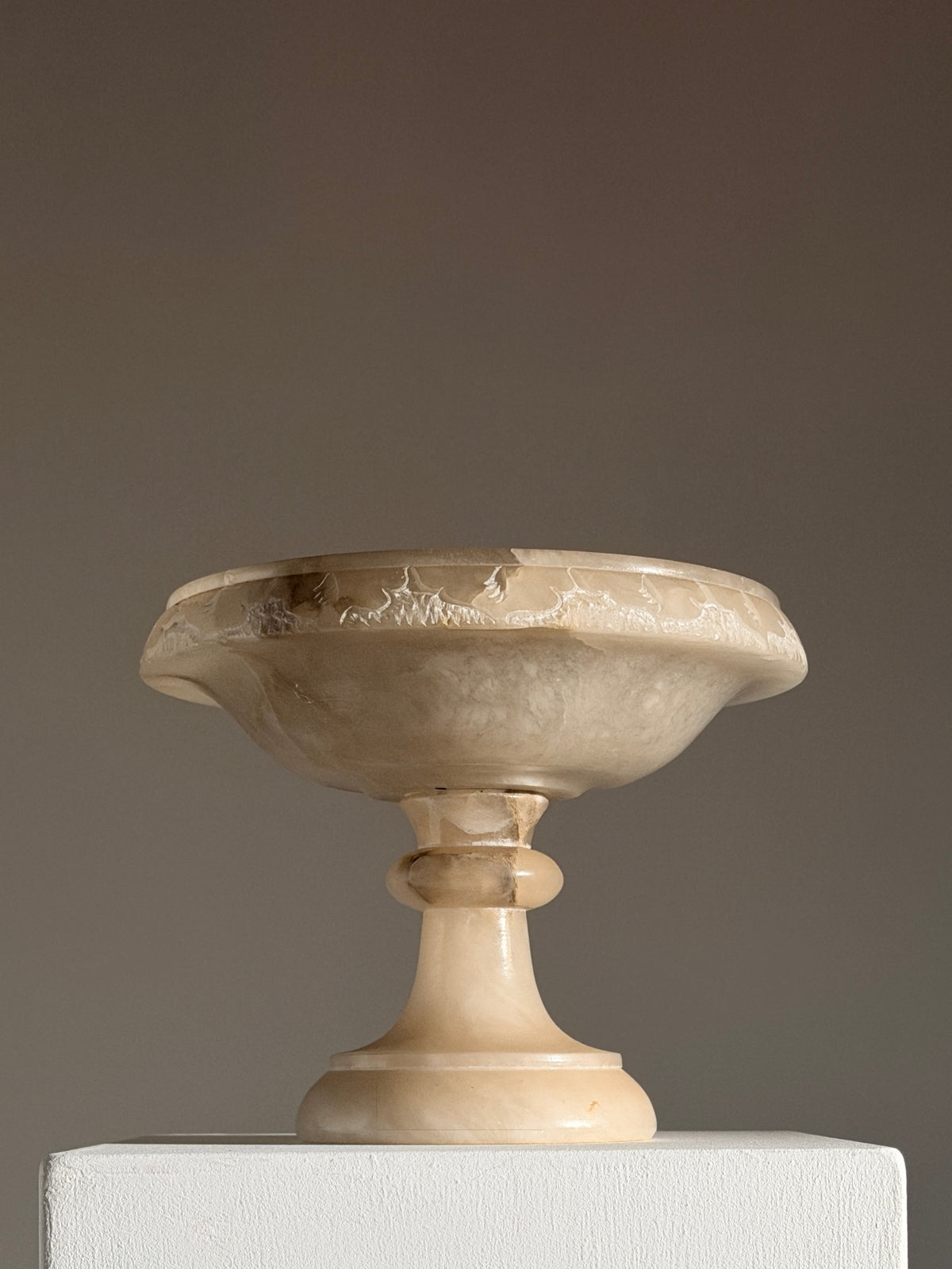 Large Art Deco alabaster bowl, France, circa 1930 — side angle
