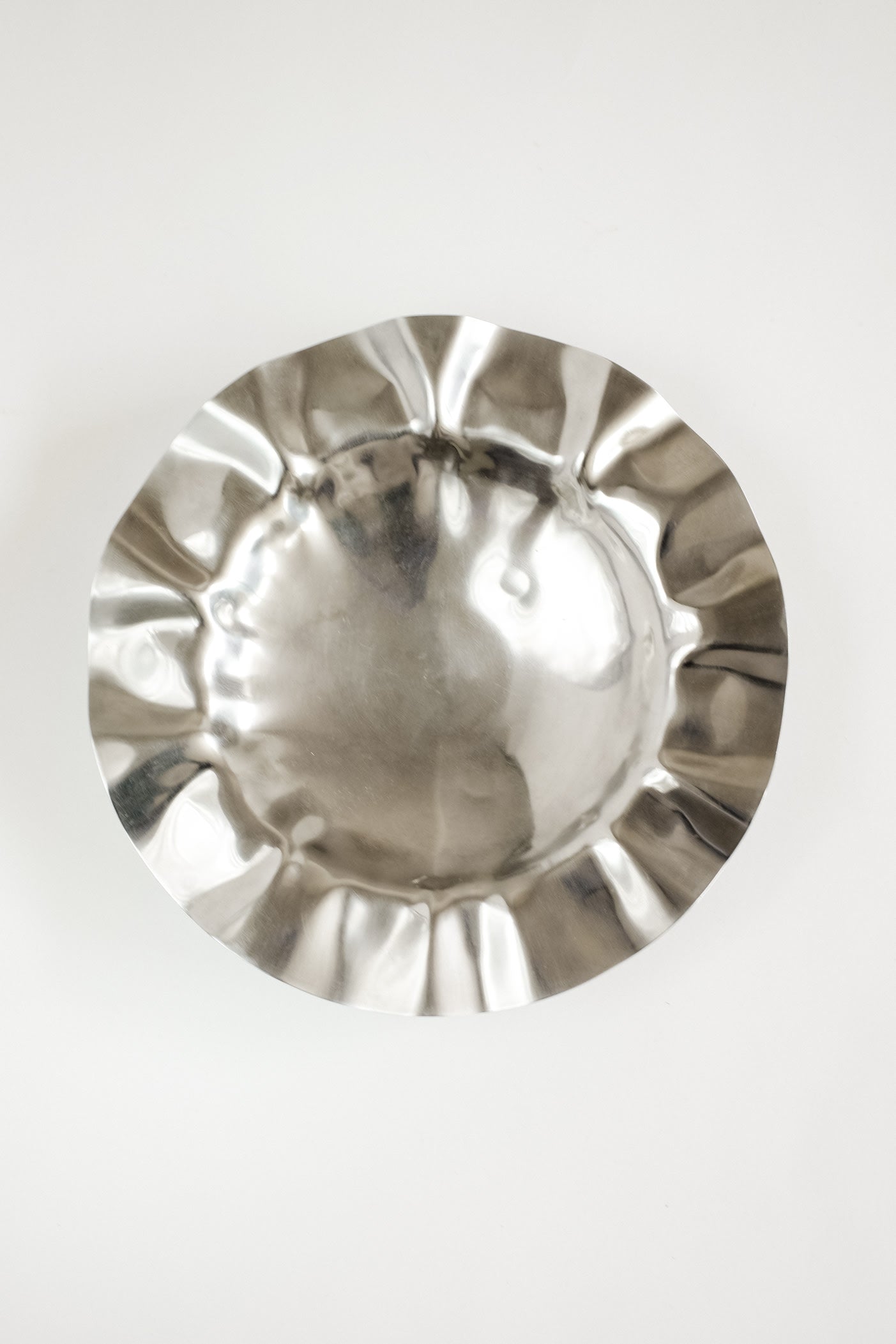 Wavy Display Bowl with Ball Feet — detail view
