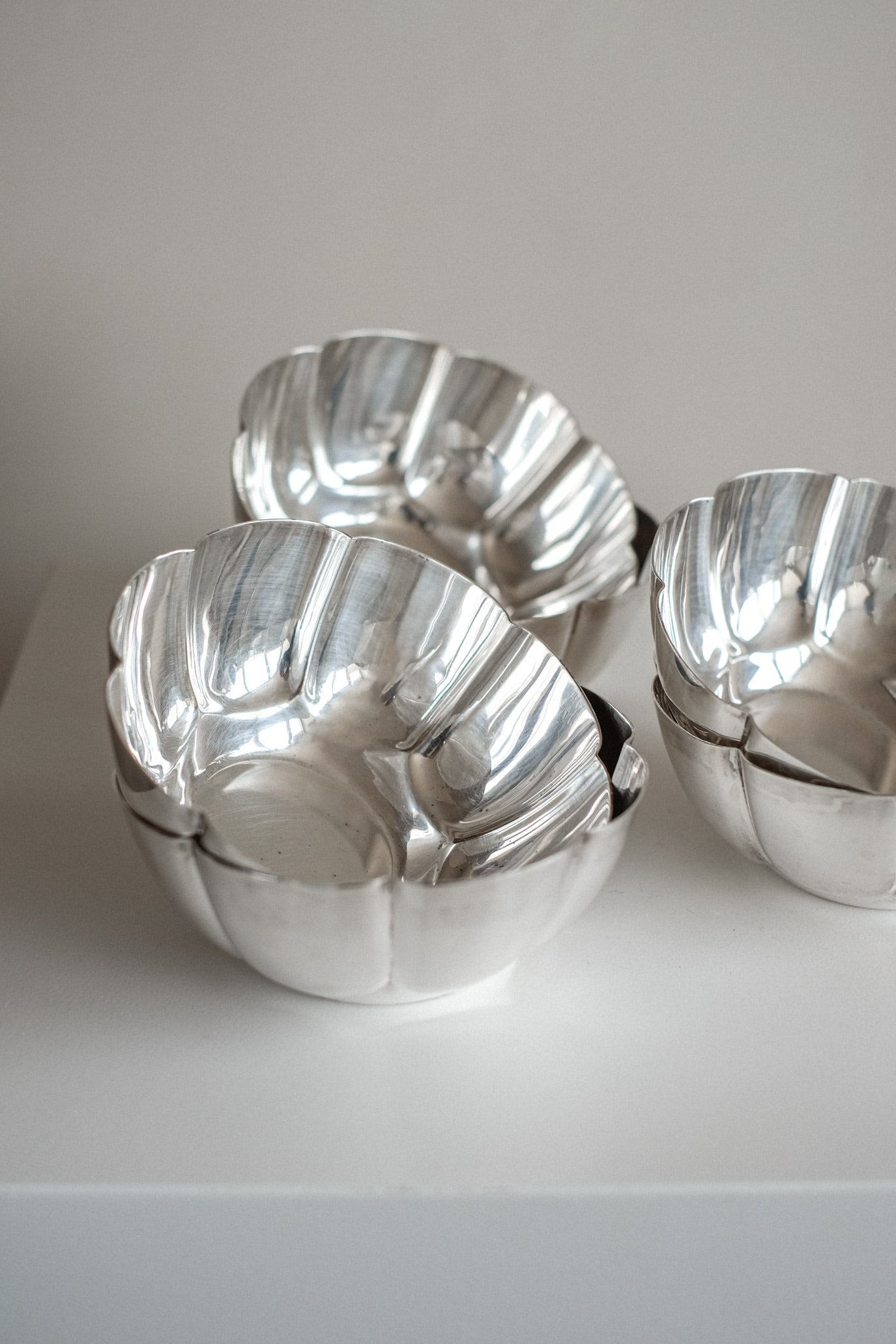 Set of 6 Silver-Plated Bowls 1960s — close-up of polished silver surface