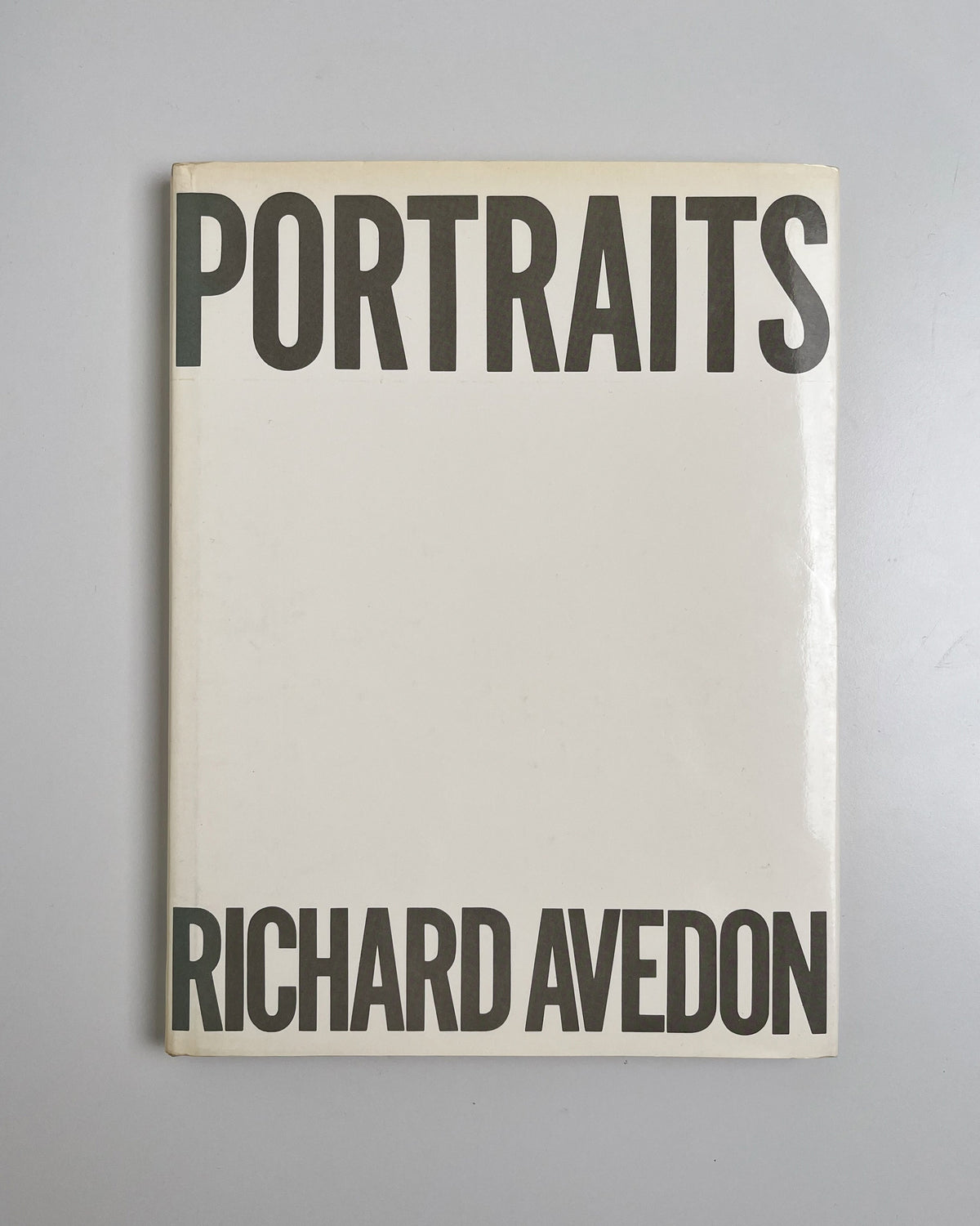 Richard Avedon - Portraits, First French Edition, Éditions du Chêne, 1976 by Dodo Vintage | The Oblist
