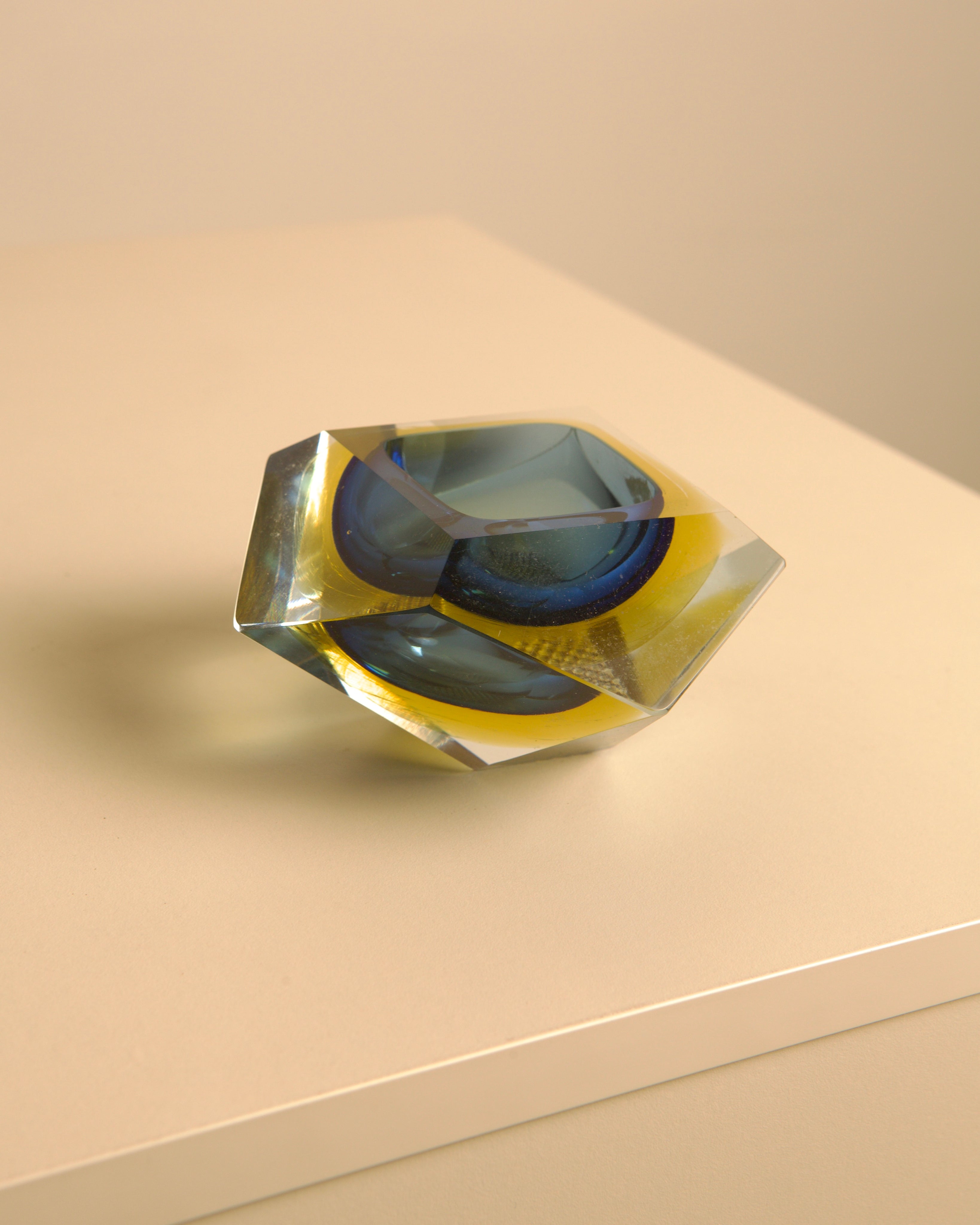 Diamant Murano glass ashtray by Flavio Poli showing geometric form