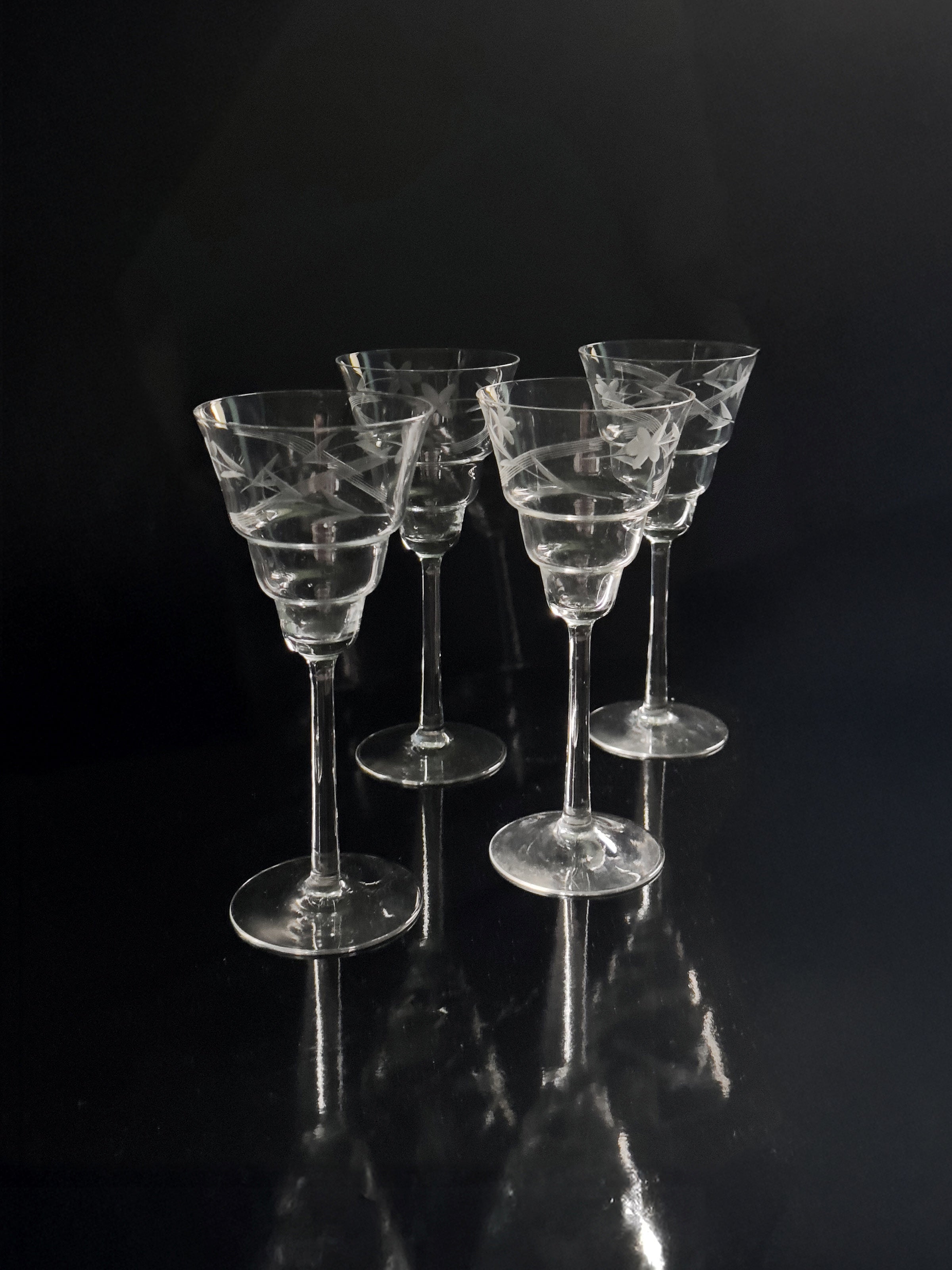 Art Deco Bauhaus Style glasses - 1930s — side angle