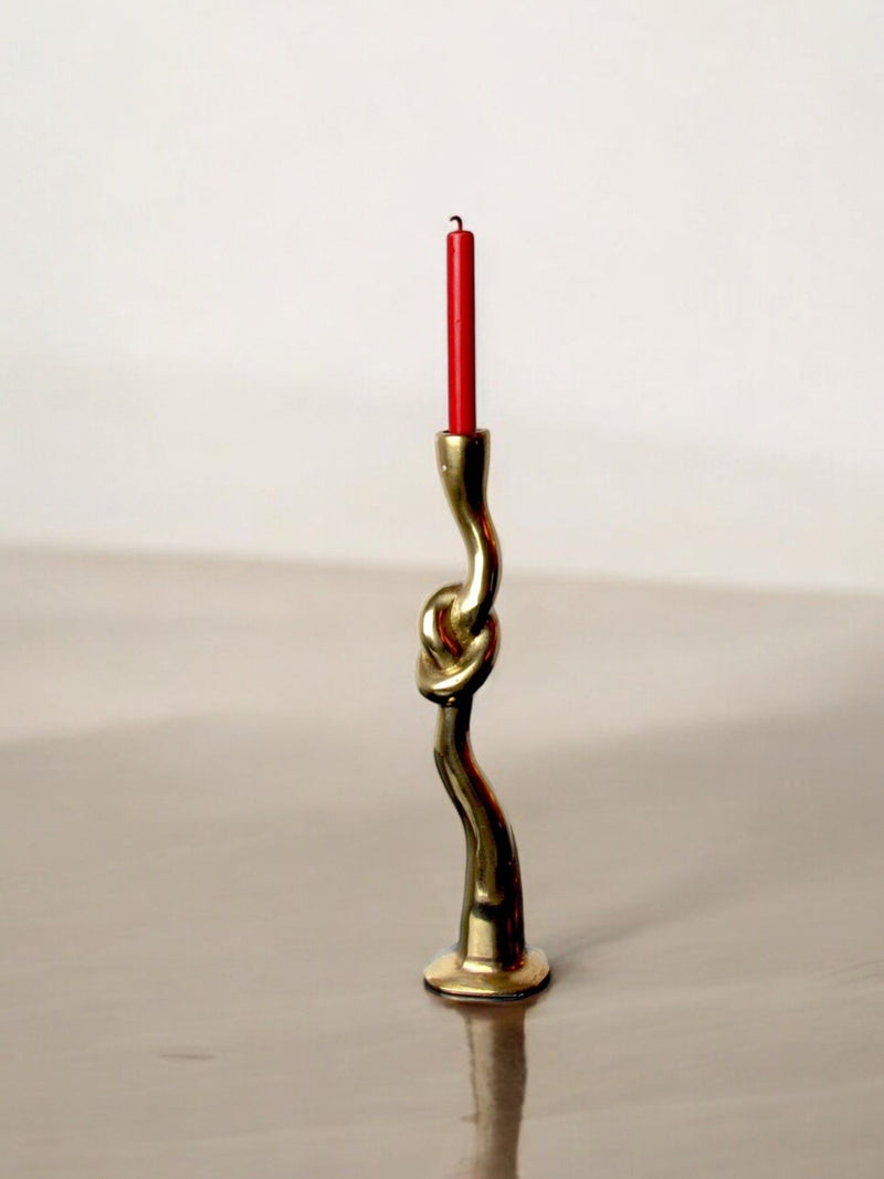 Brutalist Knot Candleholder in Bronze 70s — detail view
