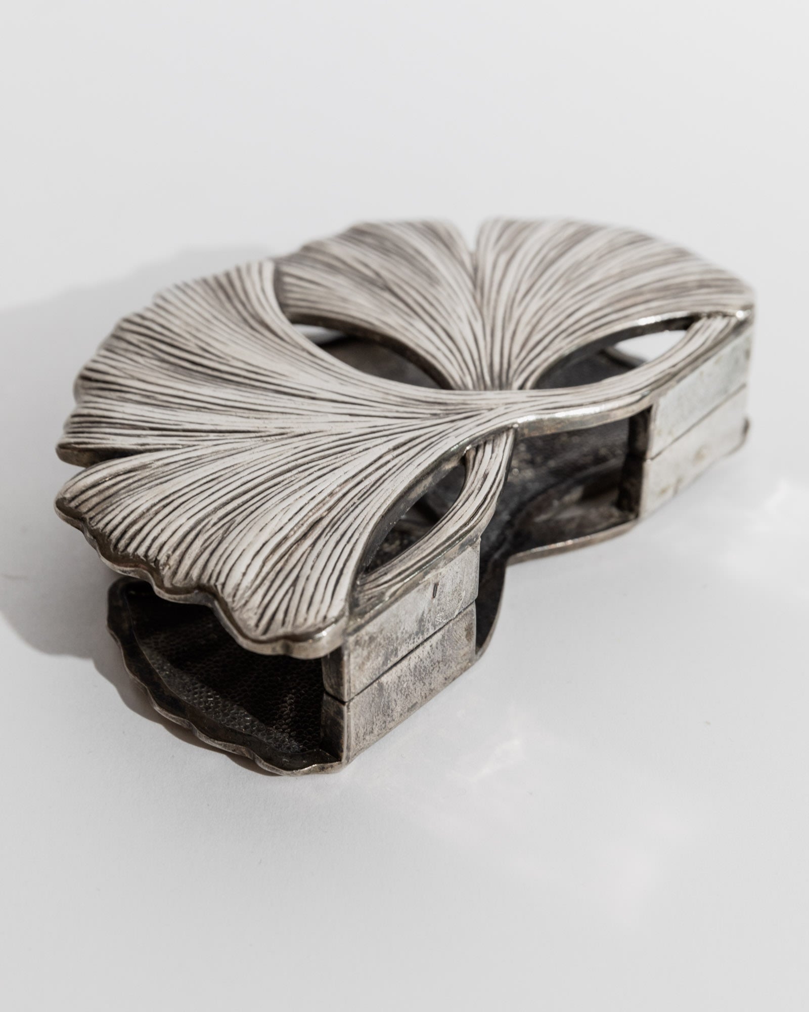 1960s silver plated decorative holder with ribbed floral design