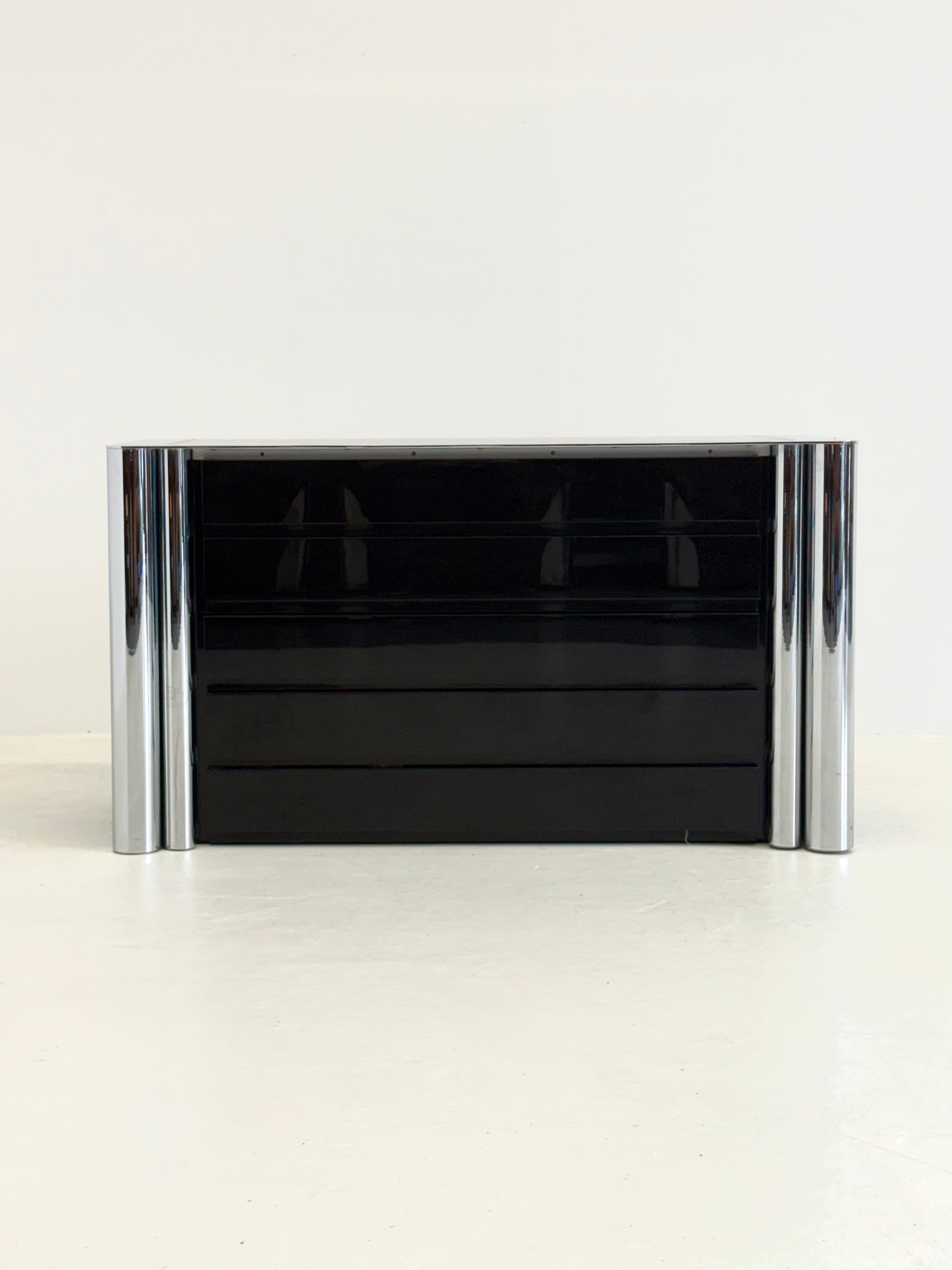 Black sideboard by Antonello Mosca for Cinova — additional view
