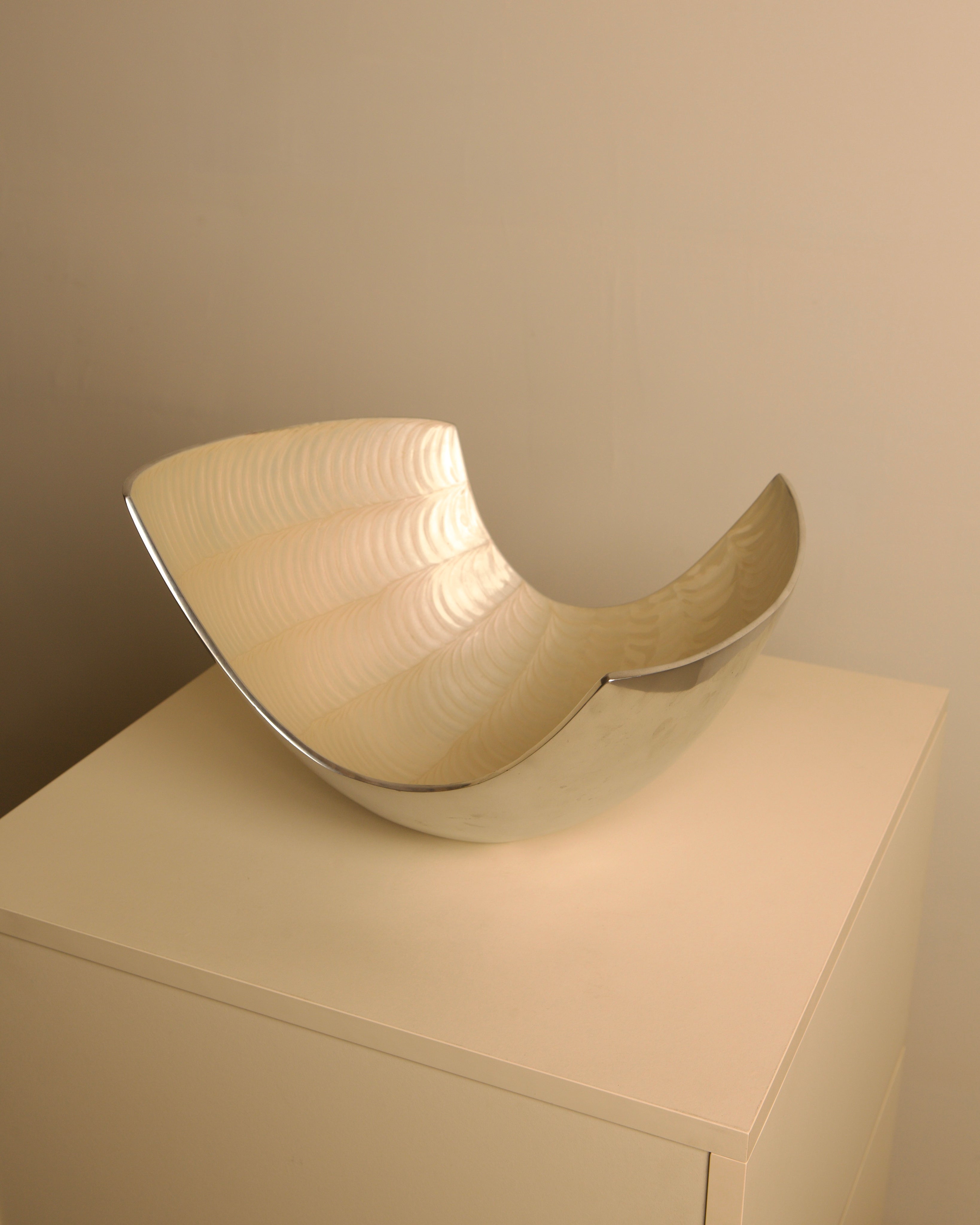 Large Sculptural Polished Aluminum Bowl by Brandani, Italy, 1980s by Treaptyque | The Oblist