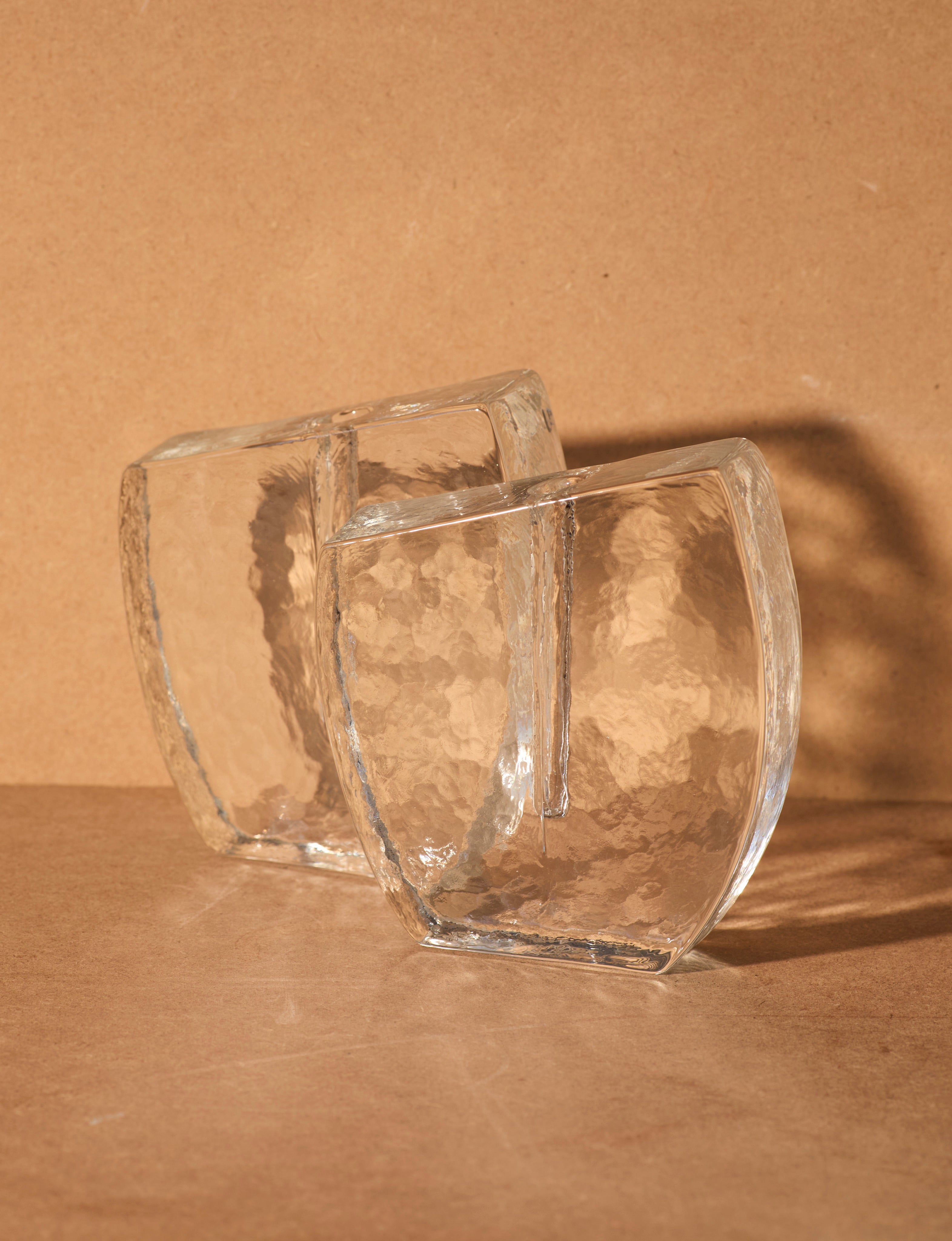 Vintage unifleur / stem vase in European glass c. 1960-70 — side angle