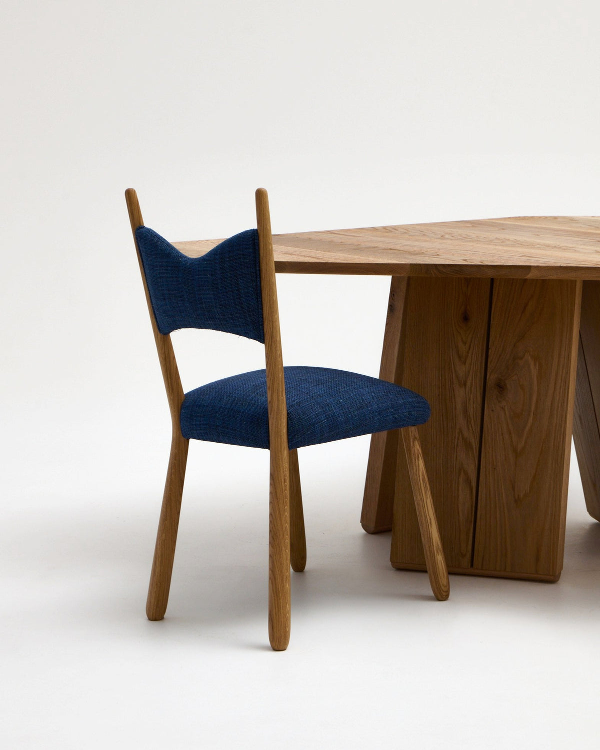 Perícia Dining chair — view 9