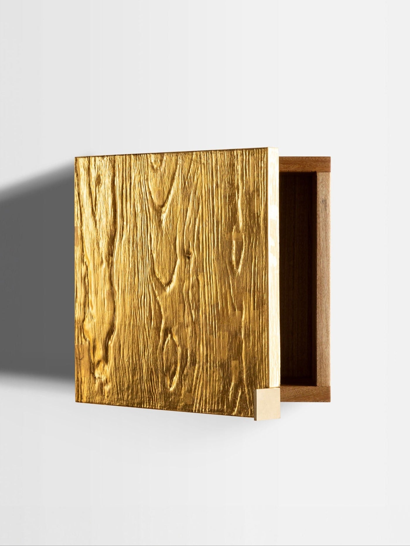 'Aurum' Wall Box 23k Gold Leaf — detail view