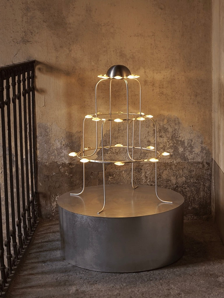 The Lamp With Shells by Touch With Eyes | The Oblist — metal and shell design