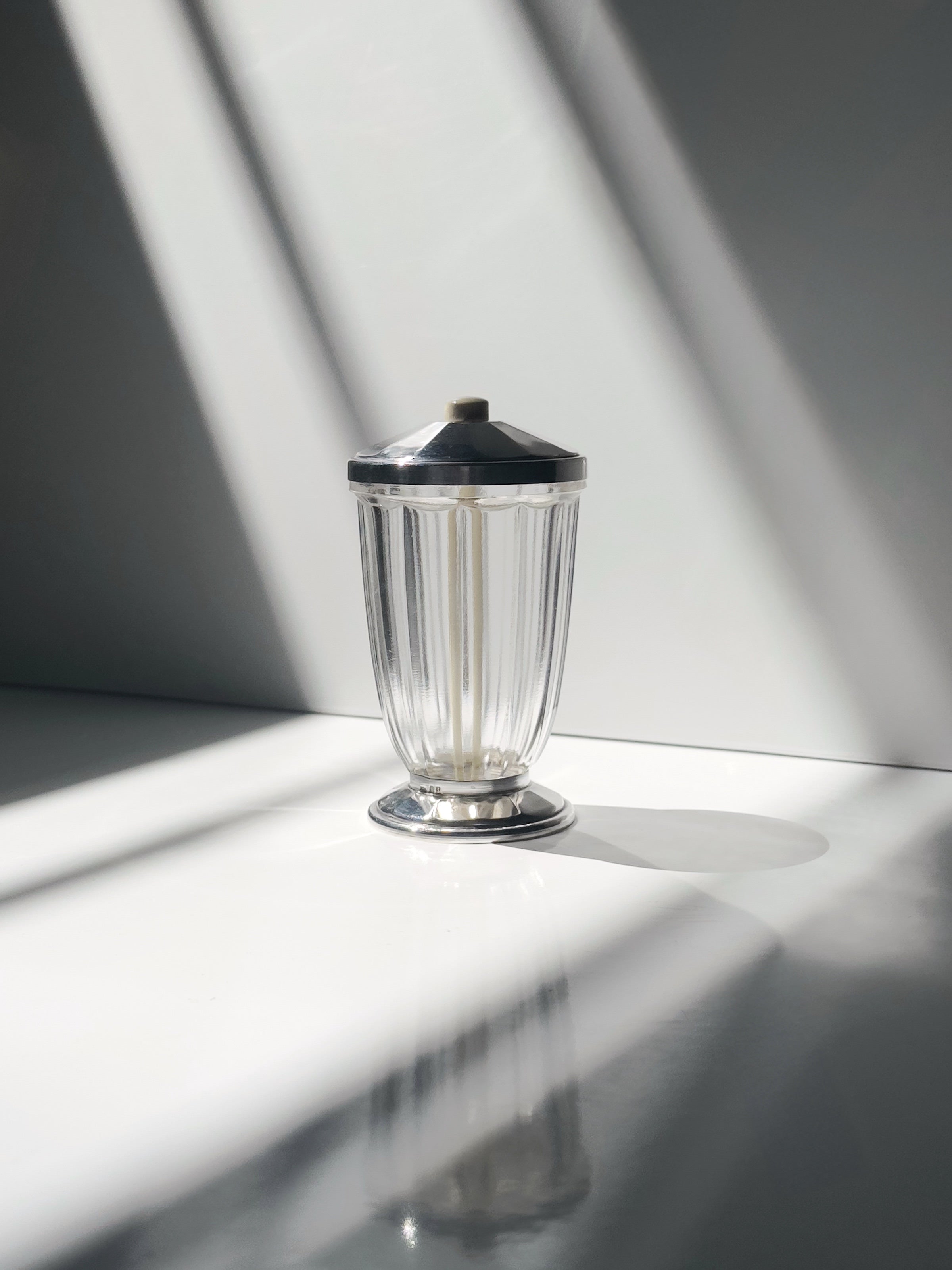 Belgian silver plated Art Deco sugar Saupoudreuse — detail view