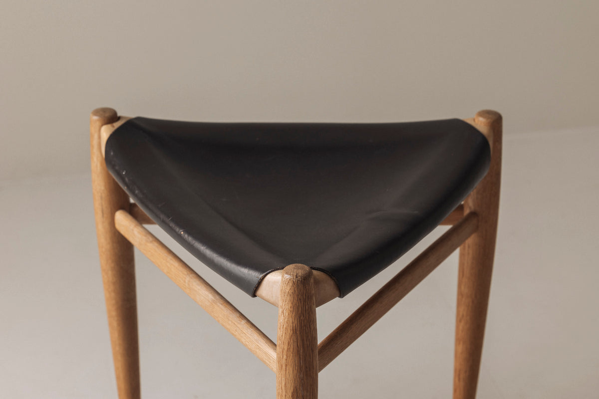 Rare Tripod Stool in Leather by Uno & Östen Kristiansson for Luxus, Sweden 1960s — alternate view