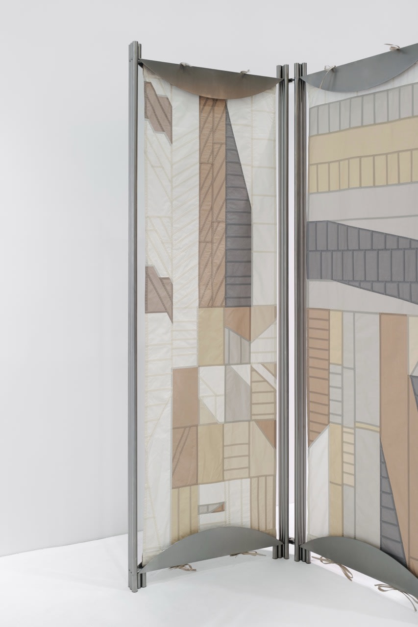 Stainless Screen — detail view