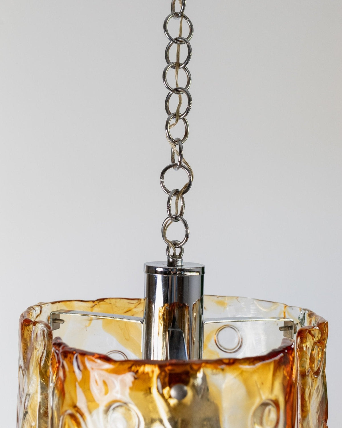 Large vintage Murano glass ceiling lamp by Toni Zuccheri for Mazzega - Italy 1970s - clear and orange glass, chrome - MCM chandelier — close-up