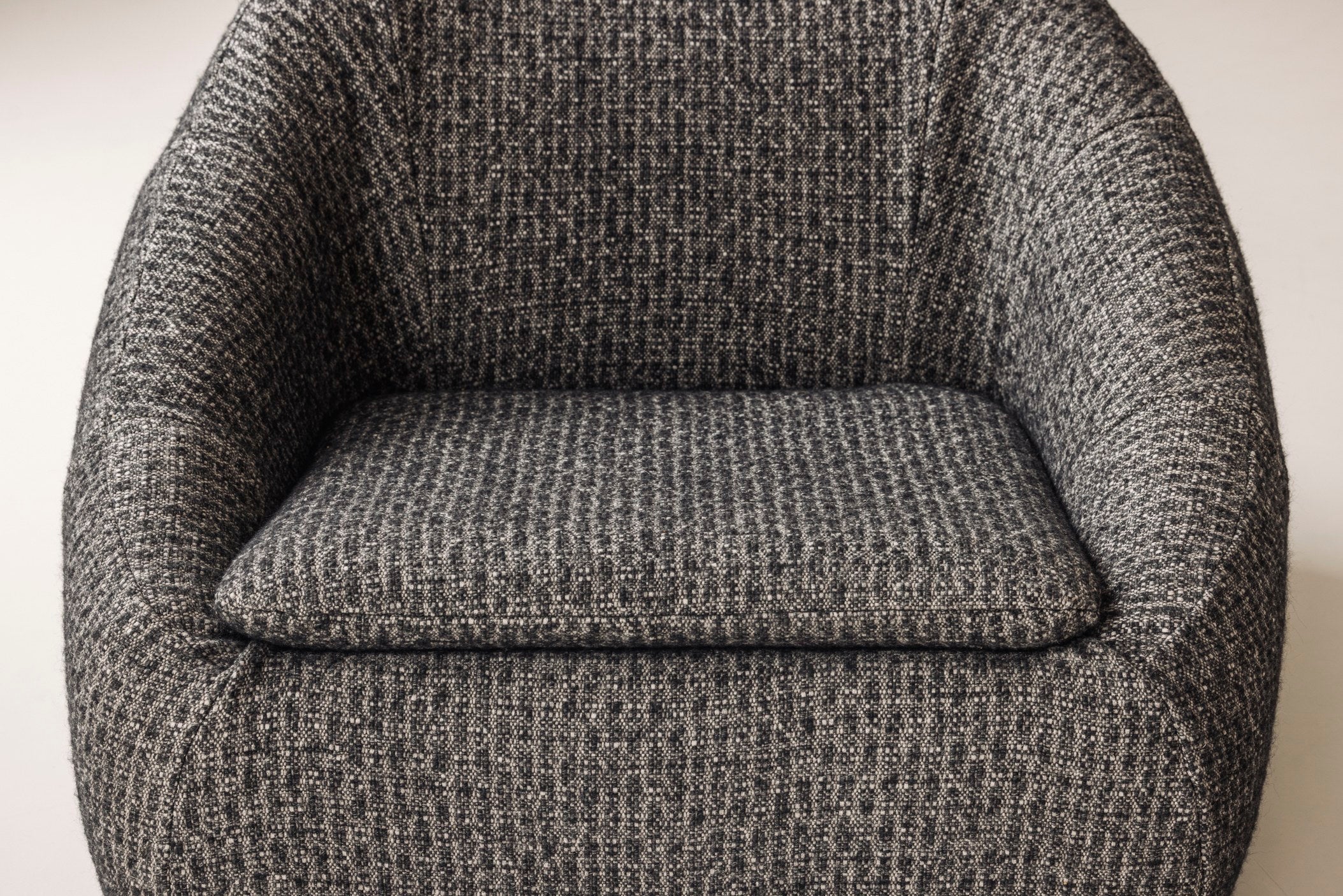 Sculptural French lounge chair, 1960s. — alternate view