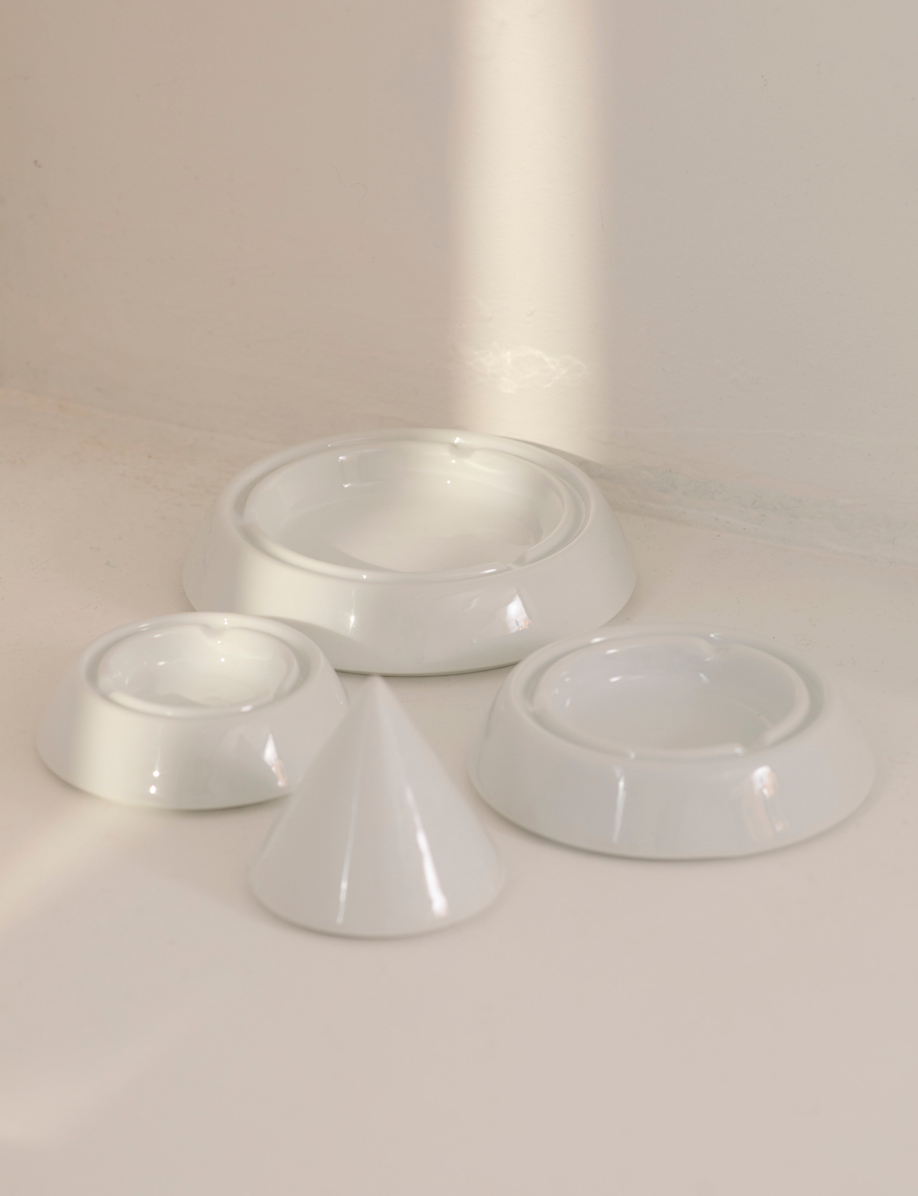 Pyramid Multi-Layer Organizer Box / Ashtray in Ceramic — side angle showing white ceramic layers