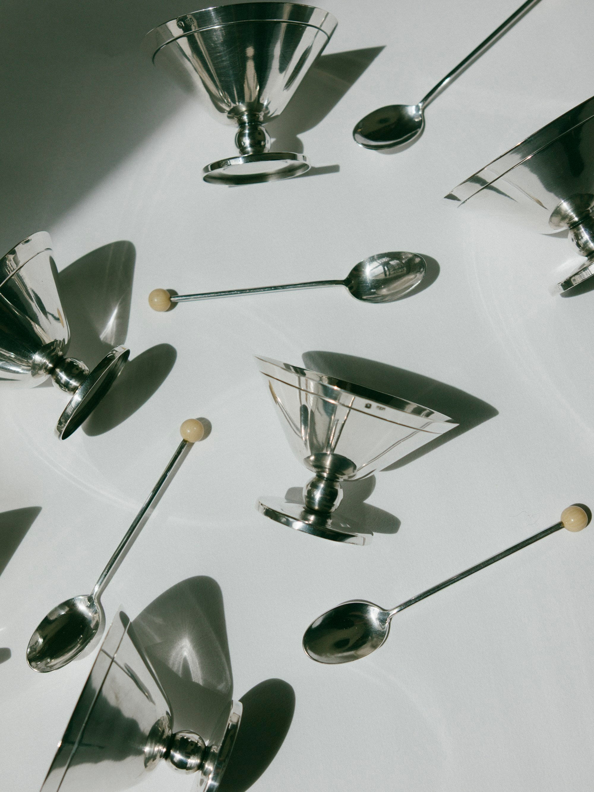 Set of 6 Art Deco Silver-Plated Ice Coupes with Beaded Spoons, France, c. 1930s — detail view