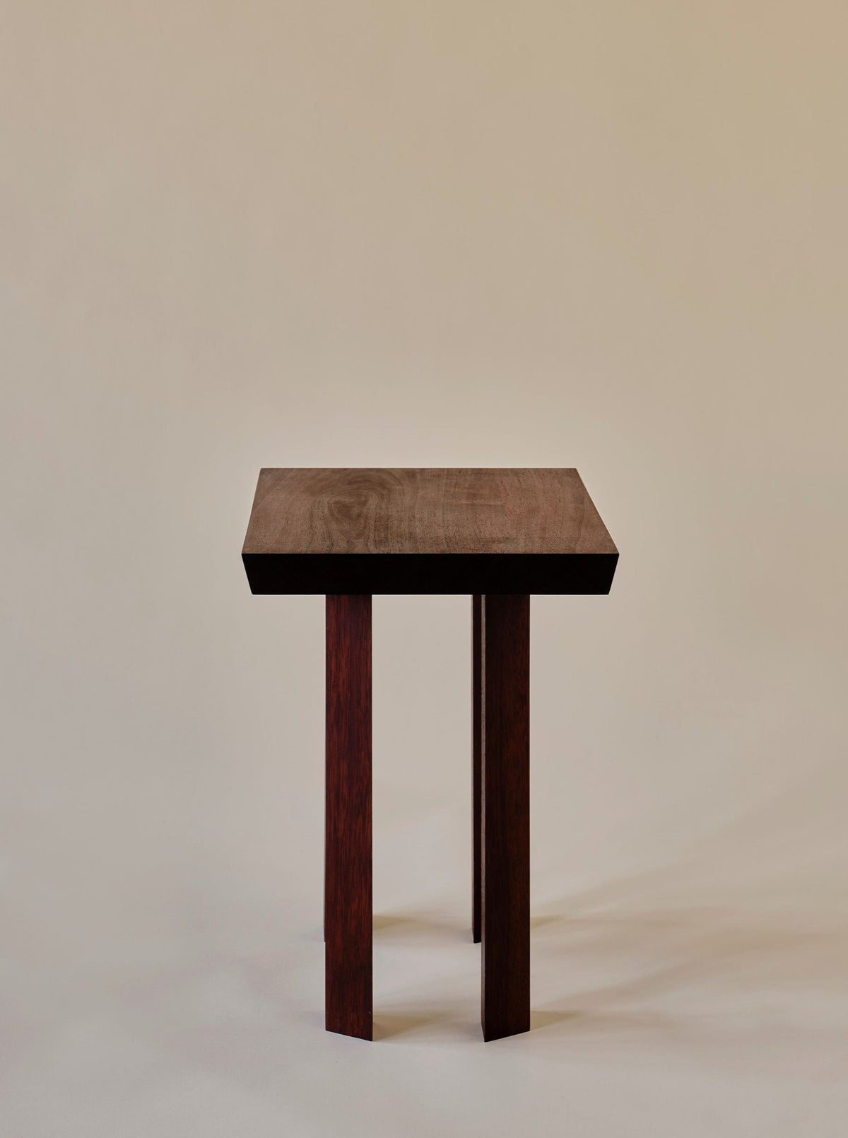 Shear Side Table 01 — detail view