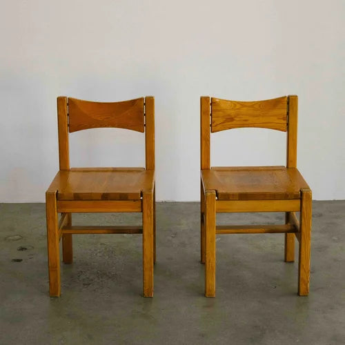 Pair of Hongisto Chairs by Ilmari Tapiovaara — lifestyle setting