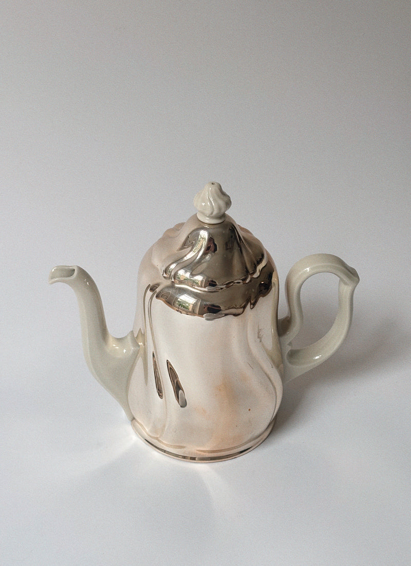 Art Nouveau Insulated Teapot, Germany by Huerto | The Oblist