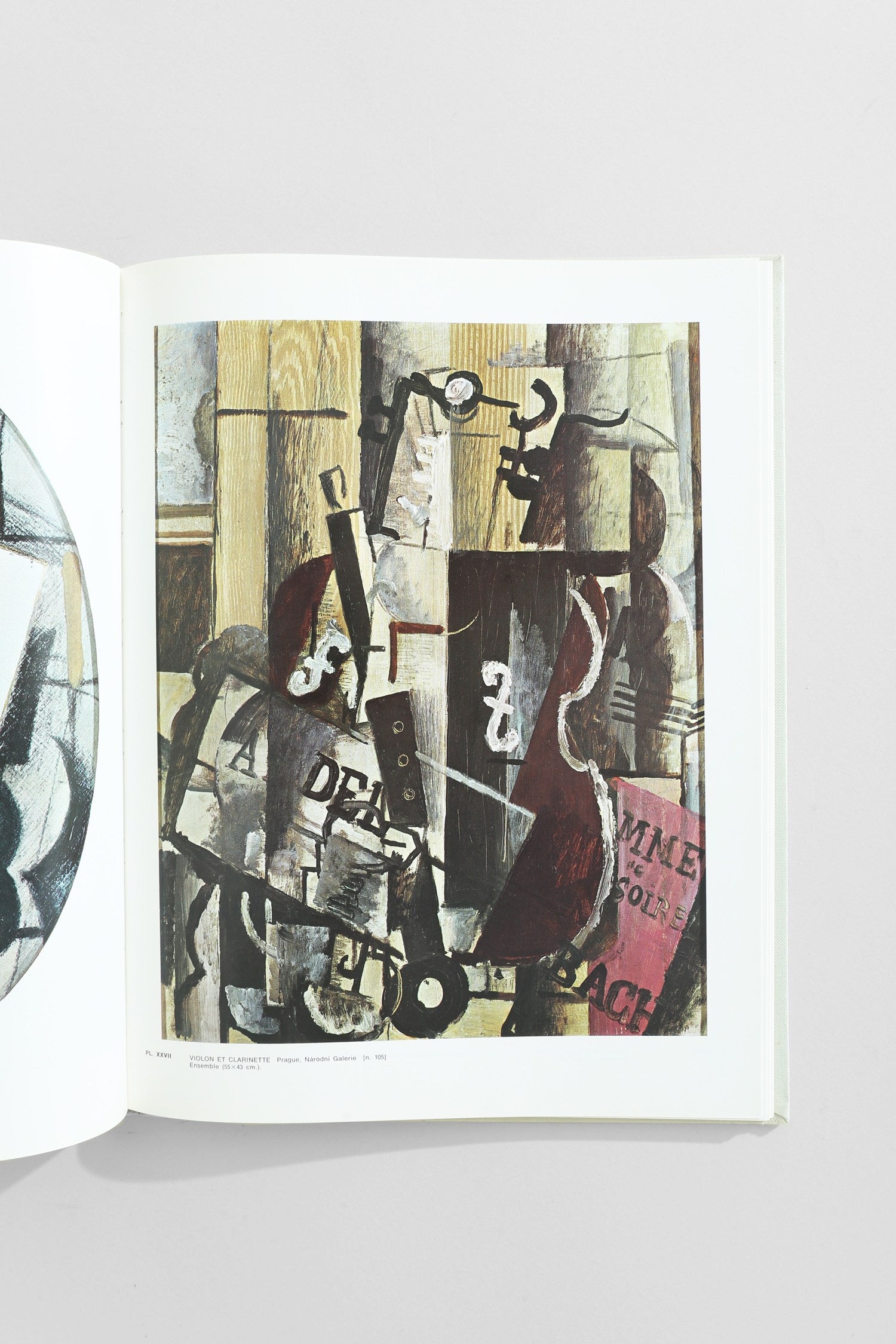 Braque / 1908—1929 Book — lifestyle setting