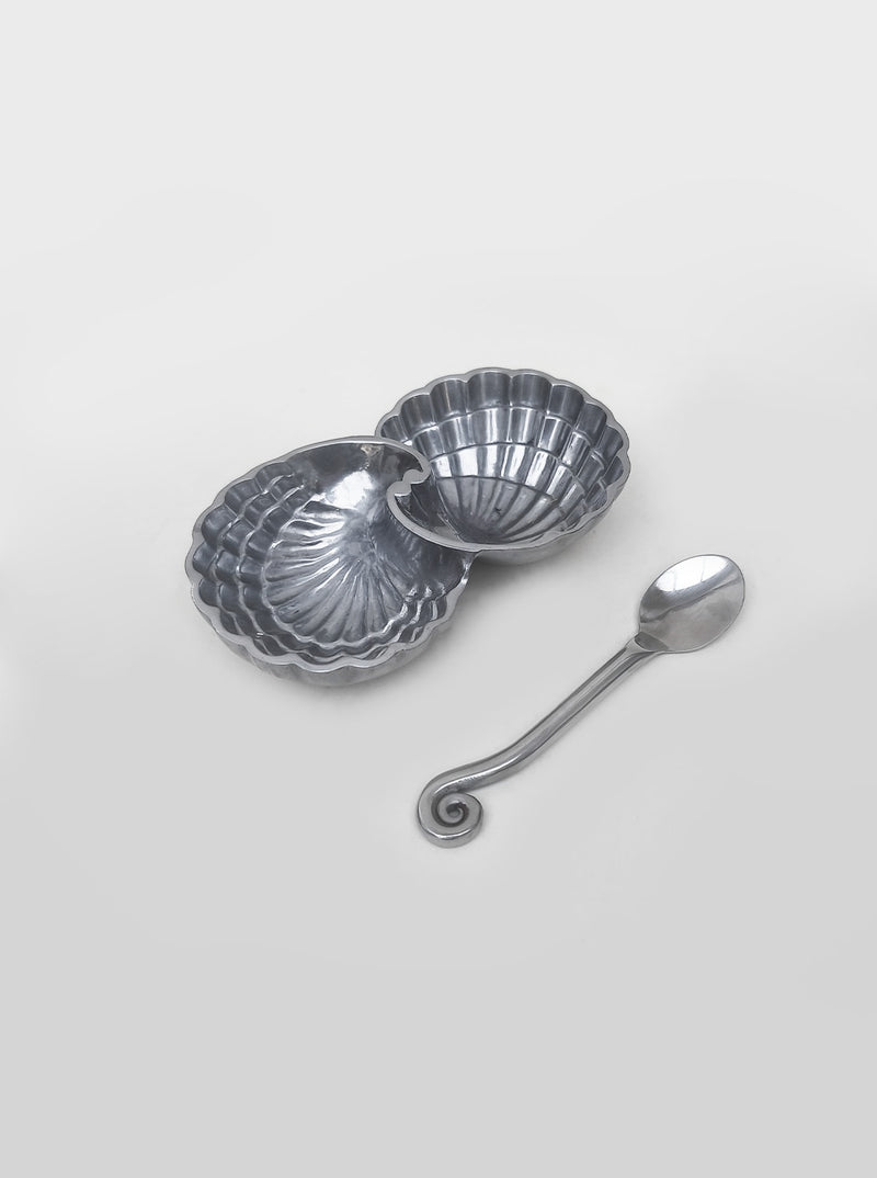 Vintage Shell Salt Cellar — close-up of silver metal texture and spoon