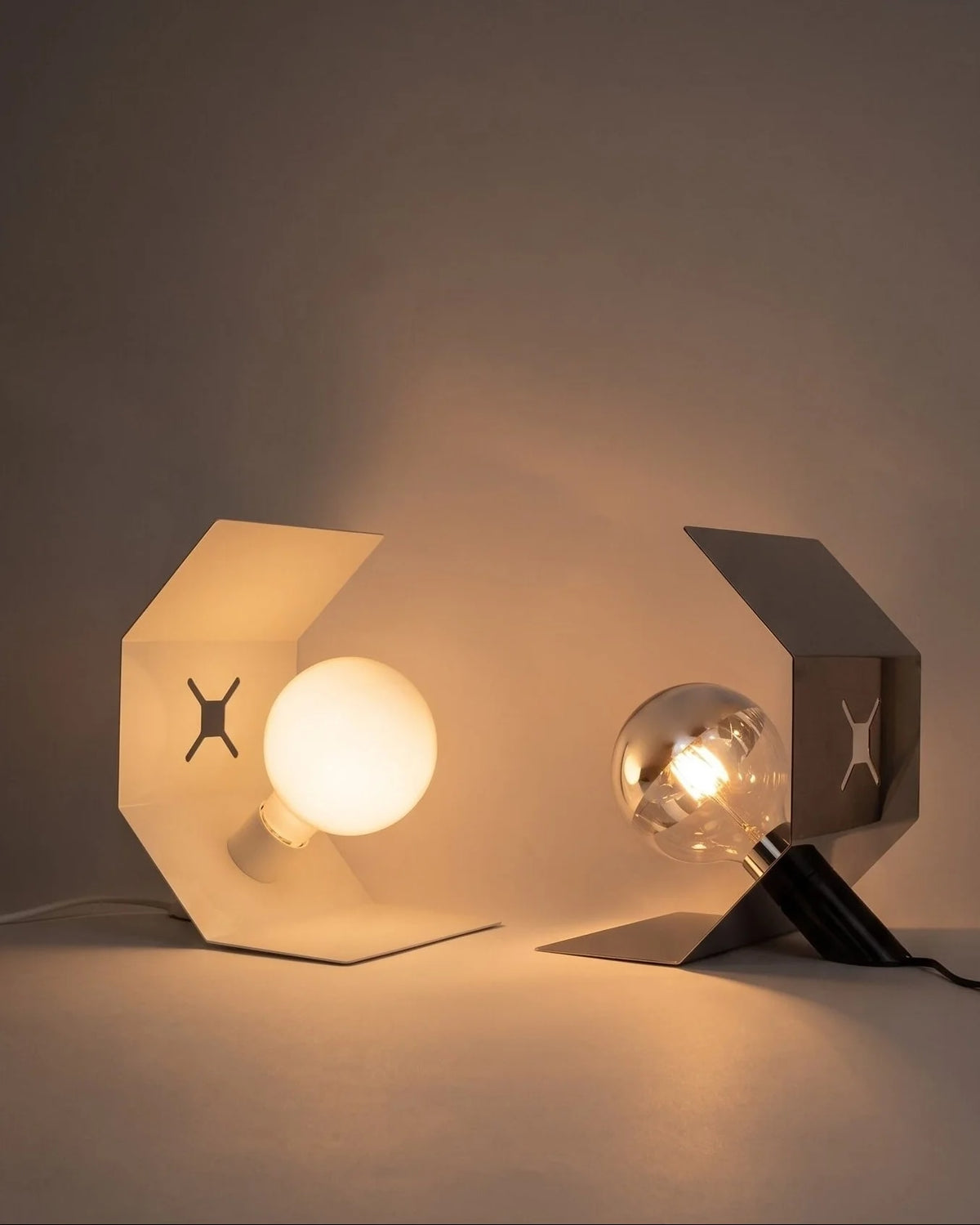 Pliée Table & Wall Lamp by Ben Swildens — alternate view