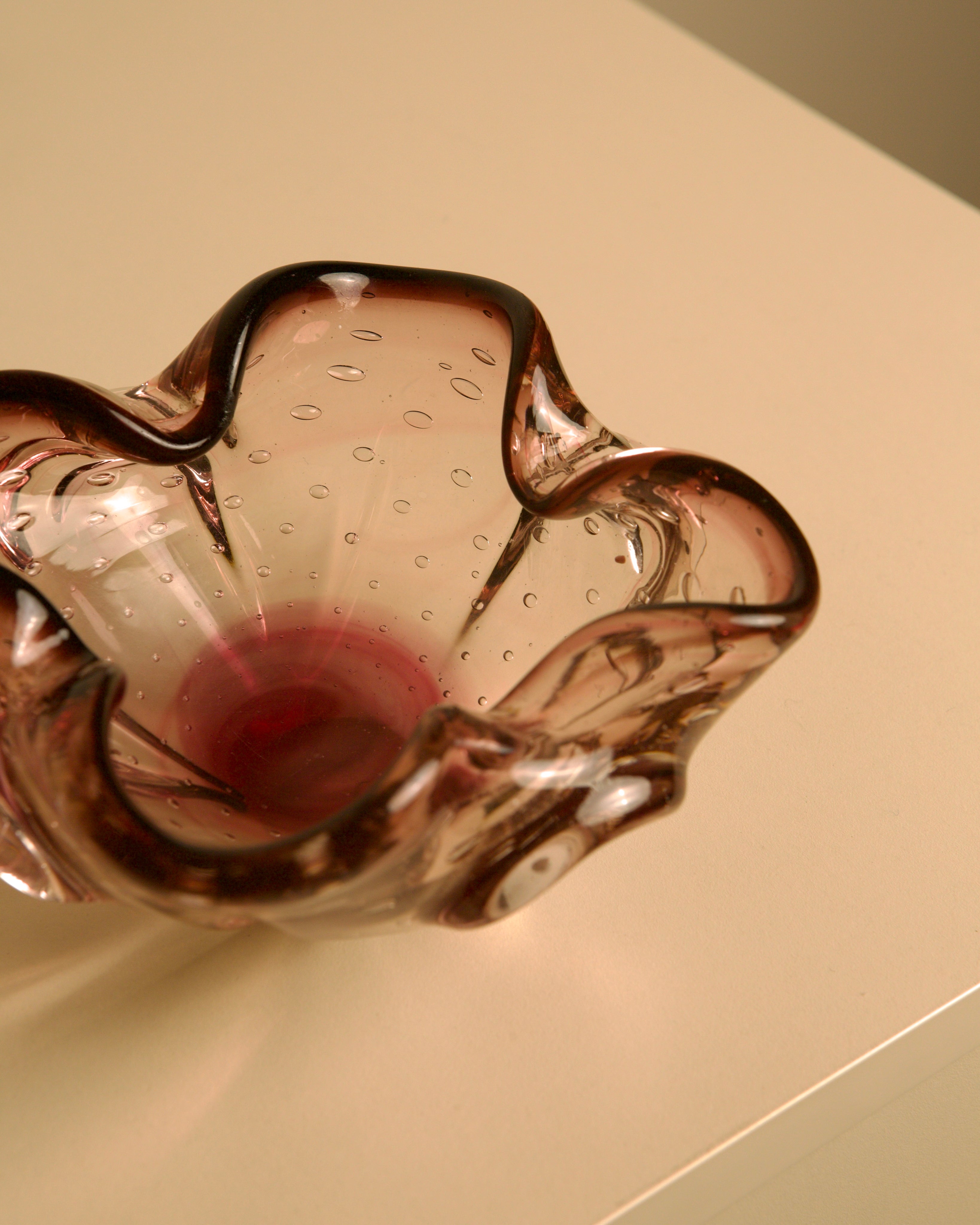 Flower" Ashtray in Amber Murano Glass, 1960s — side angle showing textured glass surface