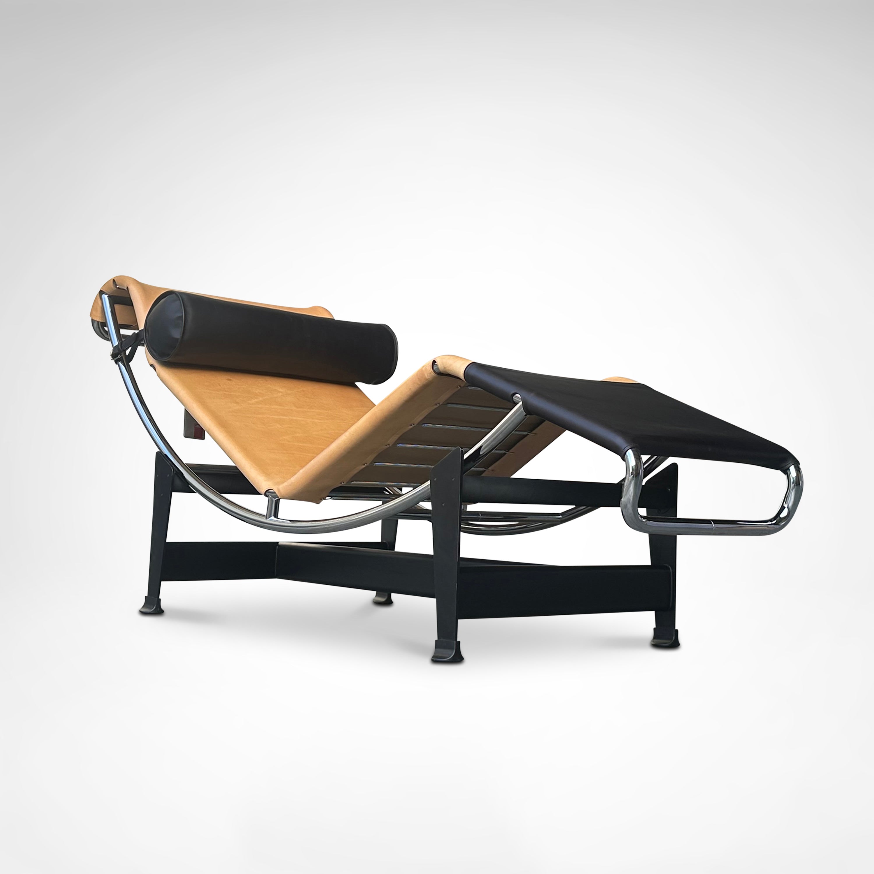  LC4 edition Louis Vuitton by Le Corbusier et al. for Cassina 2013 — additional view