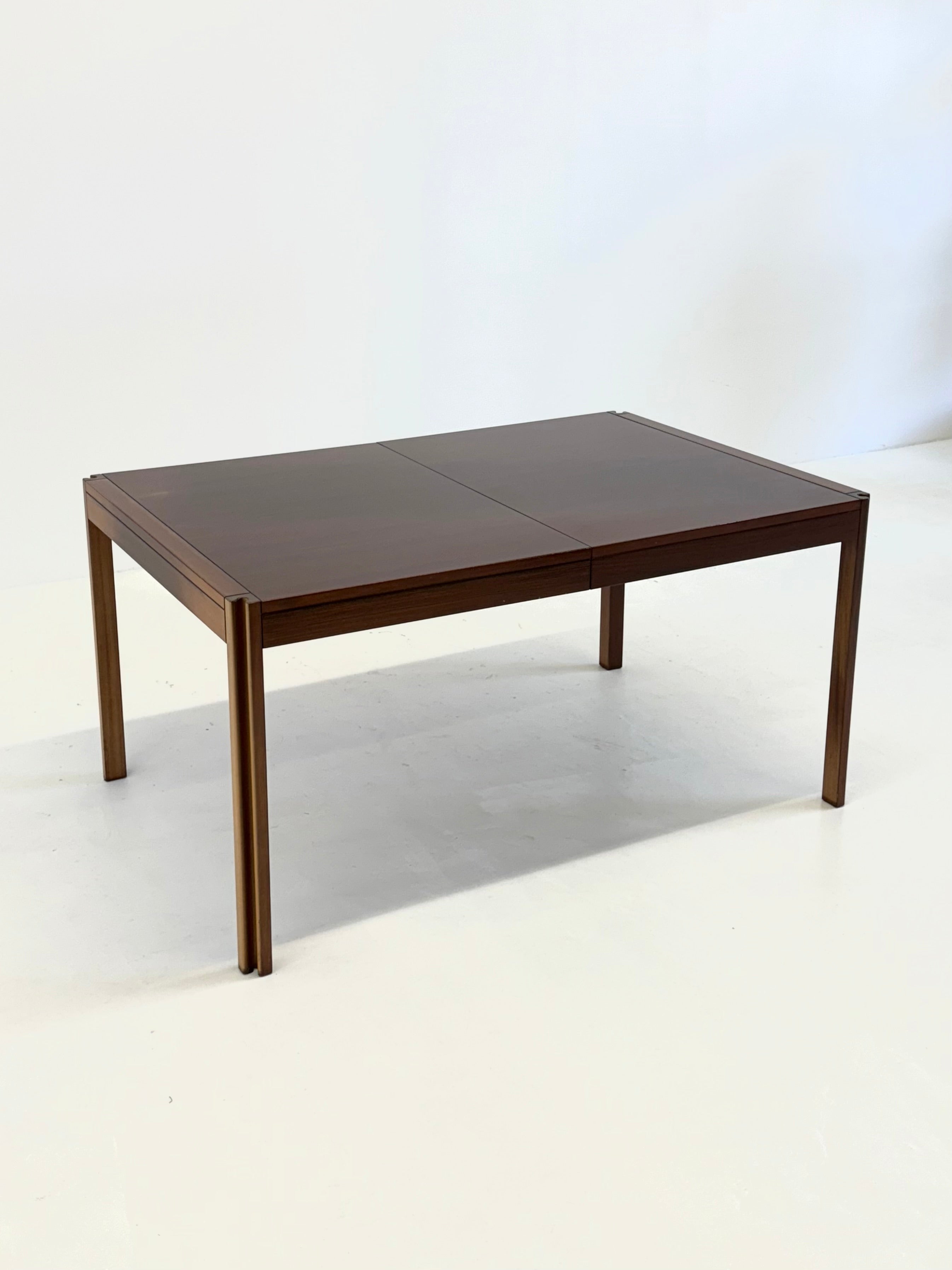 4D wooden vintage dining table by Angelo Mangiarotti for Molteni — view 9